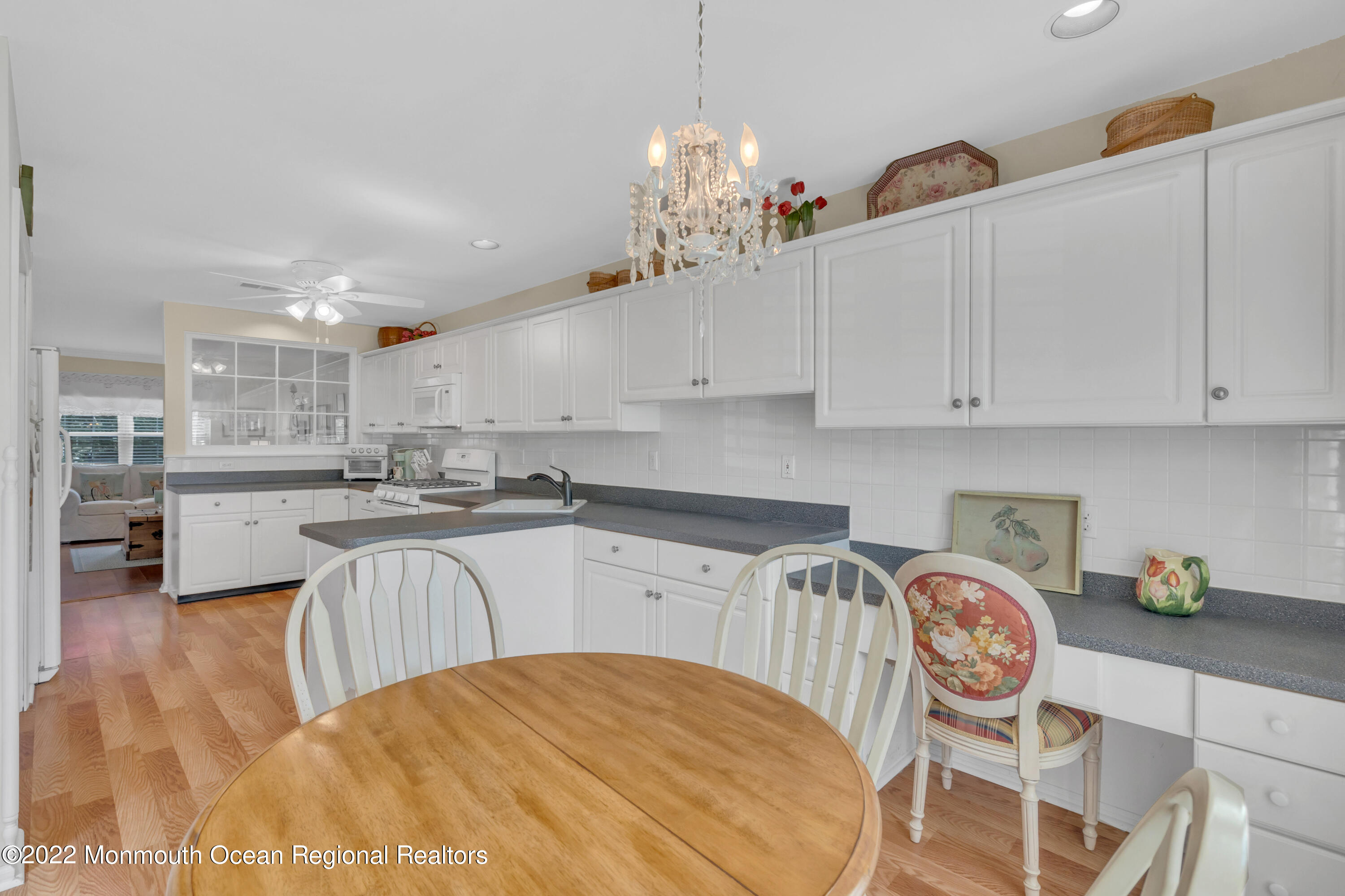 124 S Manor Court