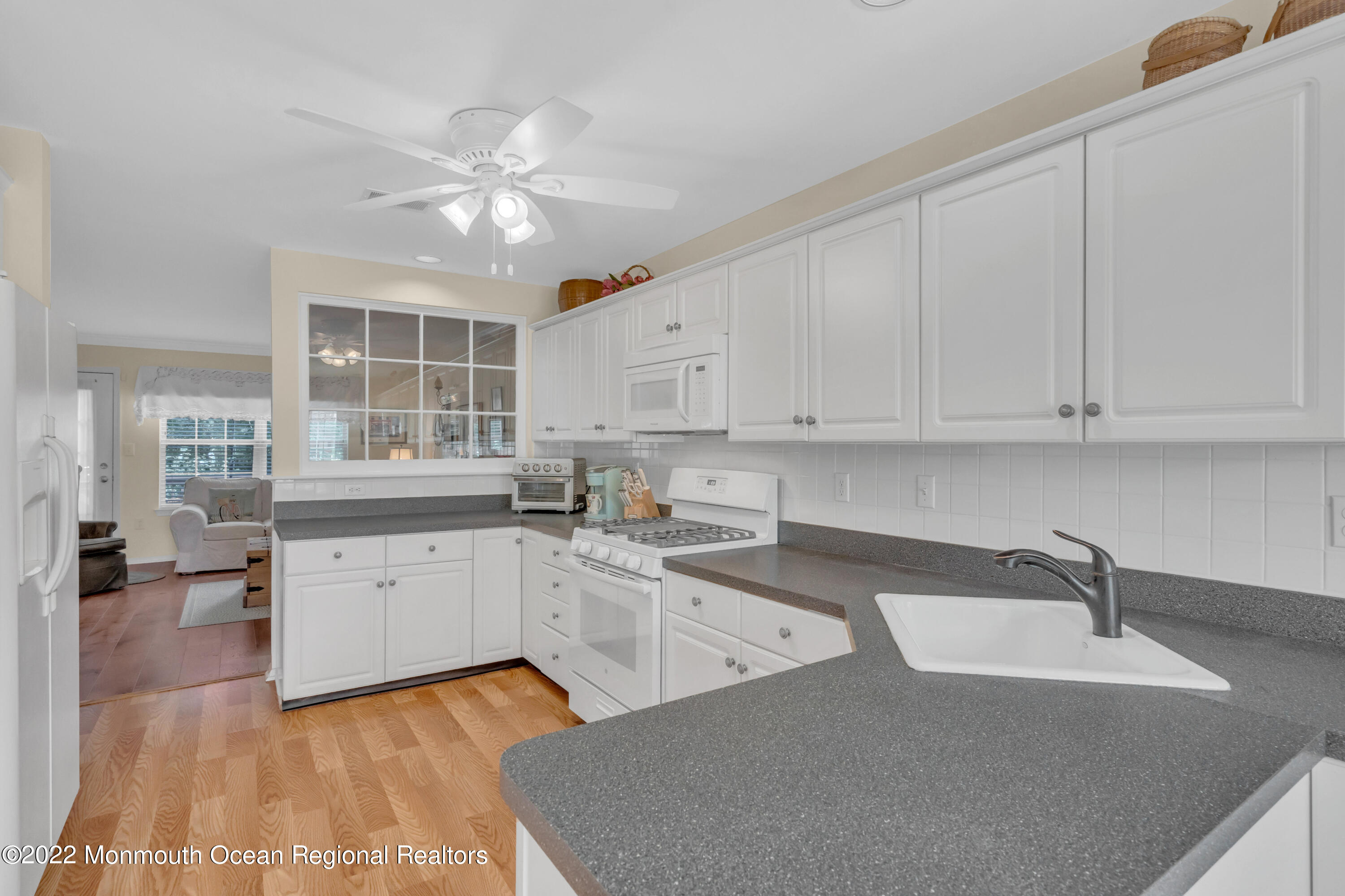 124 S Manor Court
