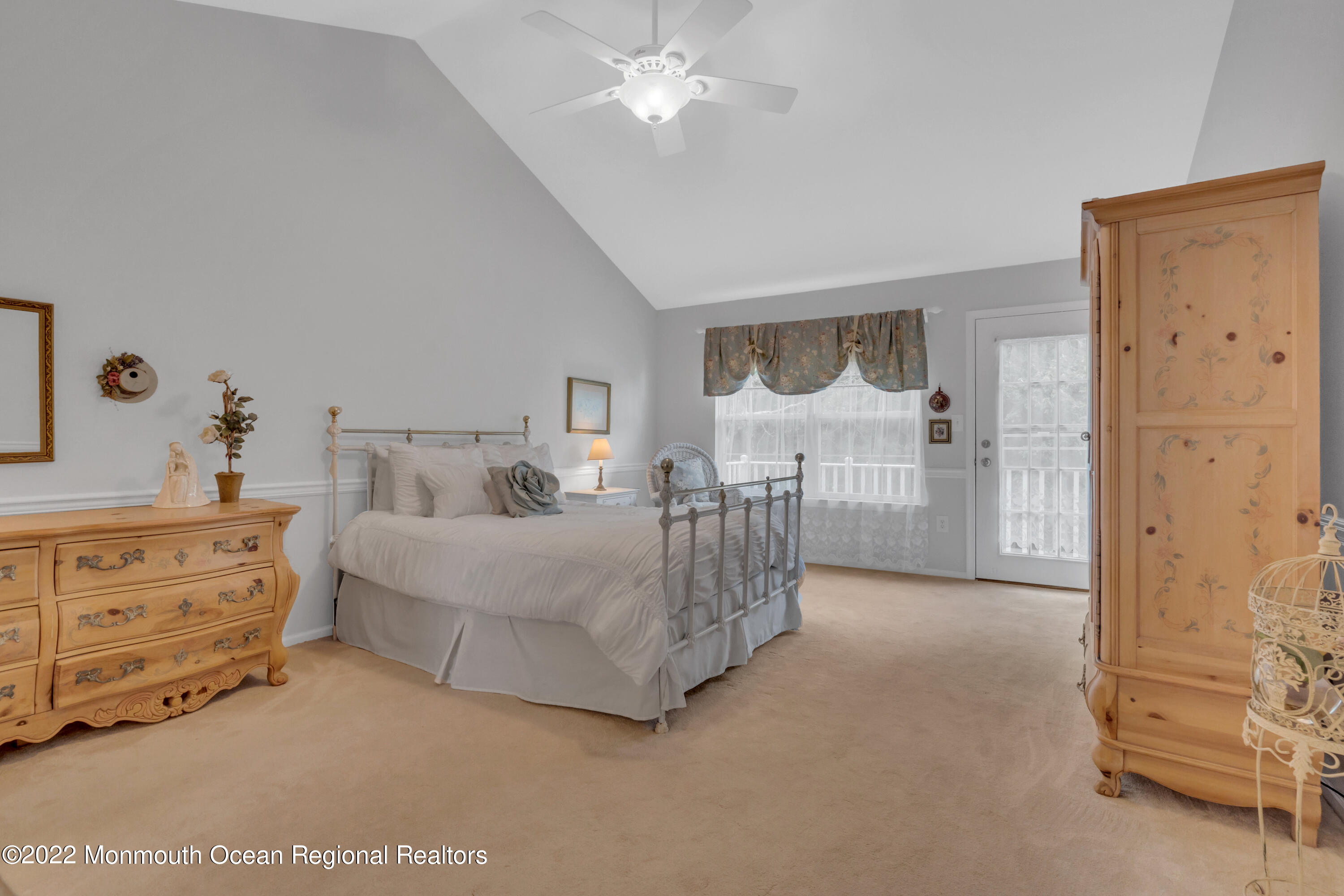 124 S Manor Court