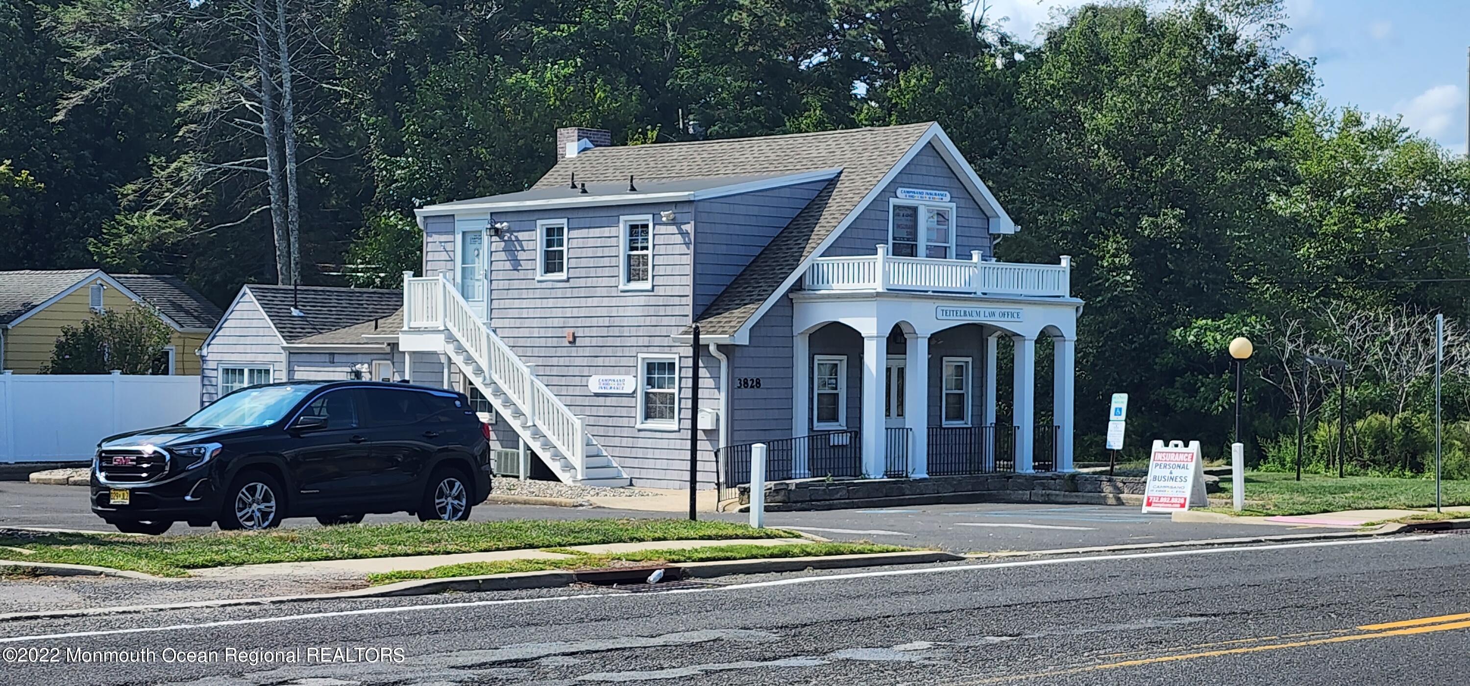 3828 River Road