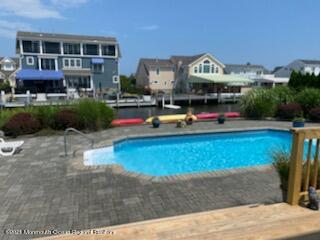 206 Pointe Drive