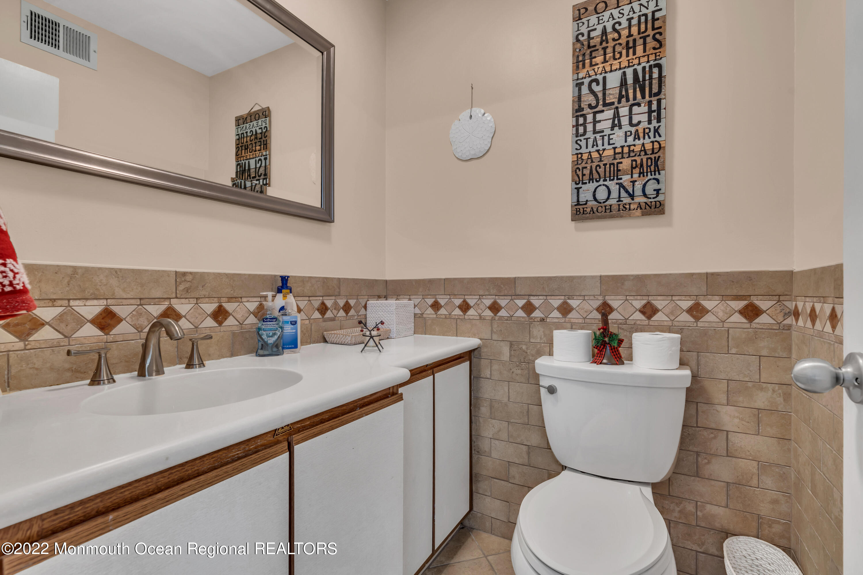 1705 Bay Avenue, Unit 2