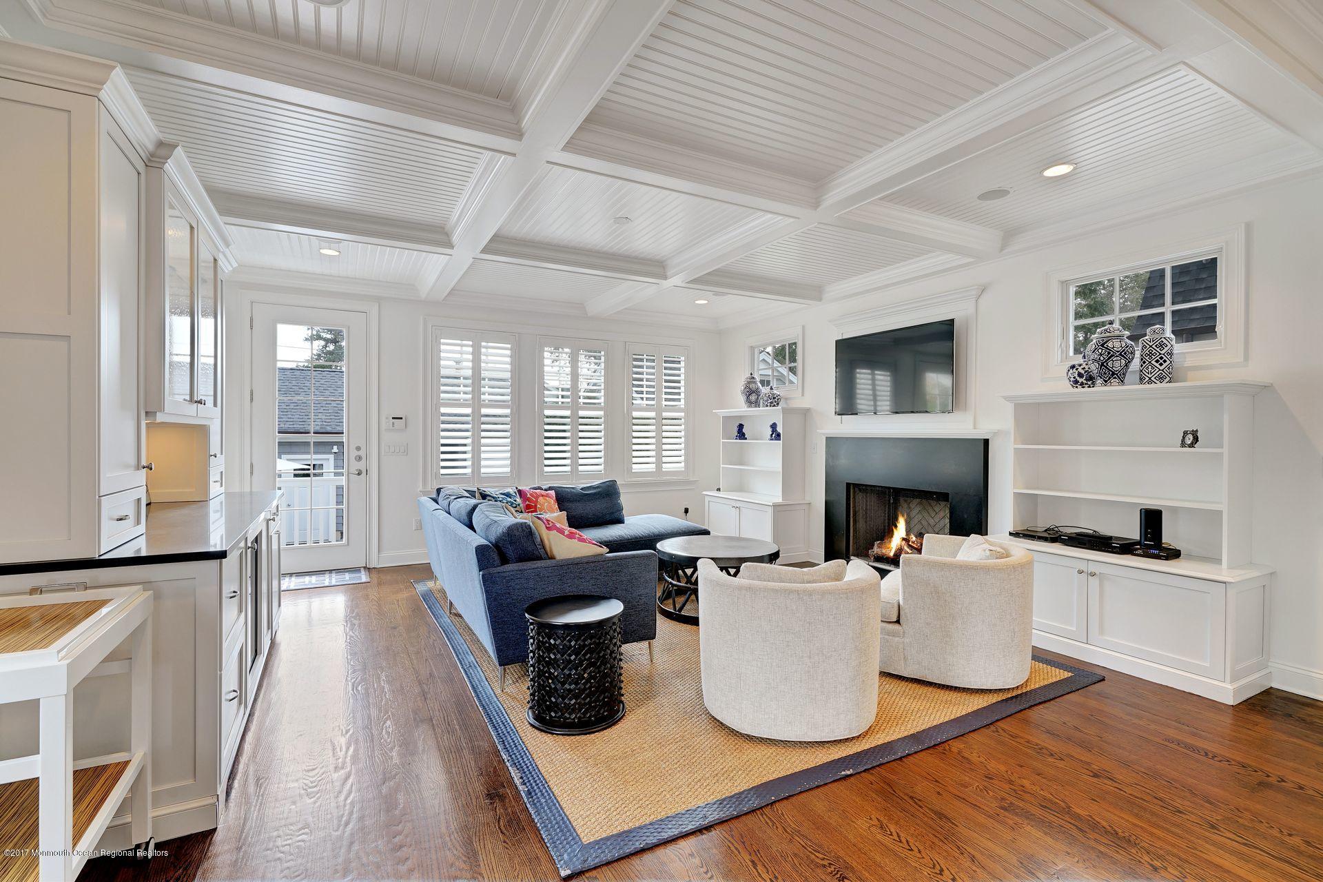 401 Monmouth Avenue
