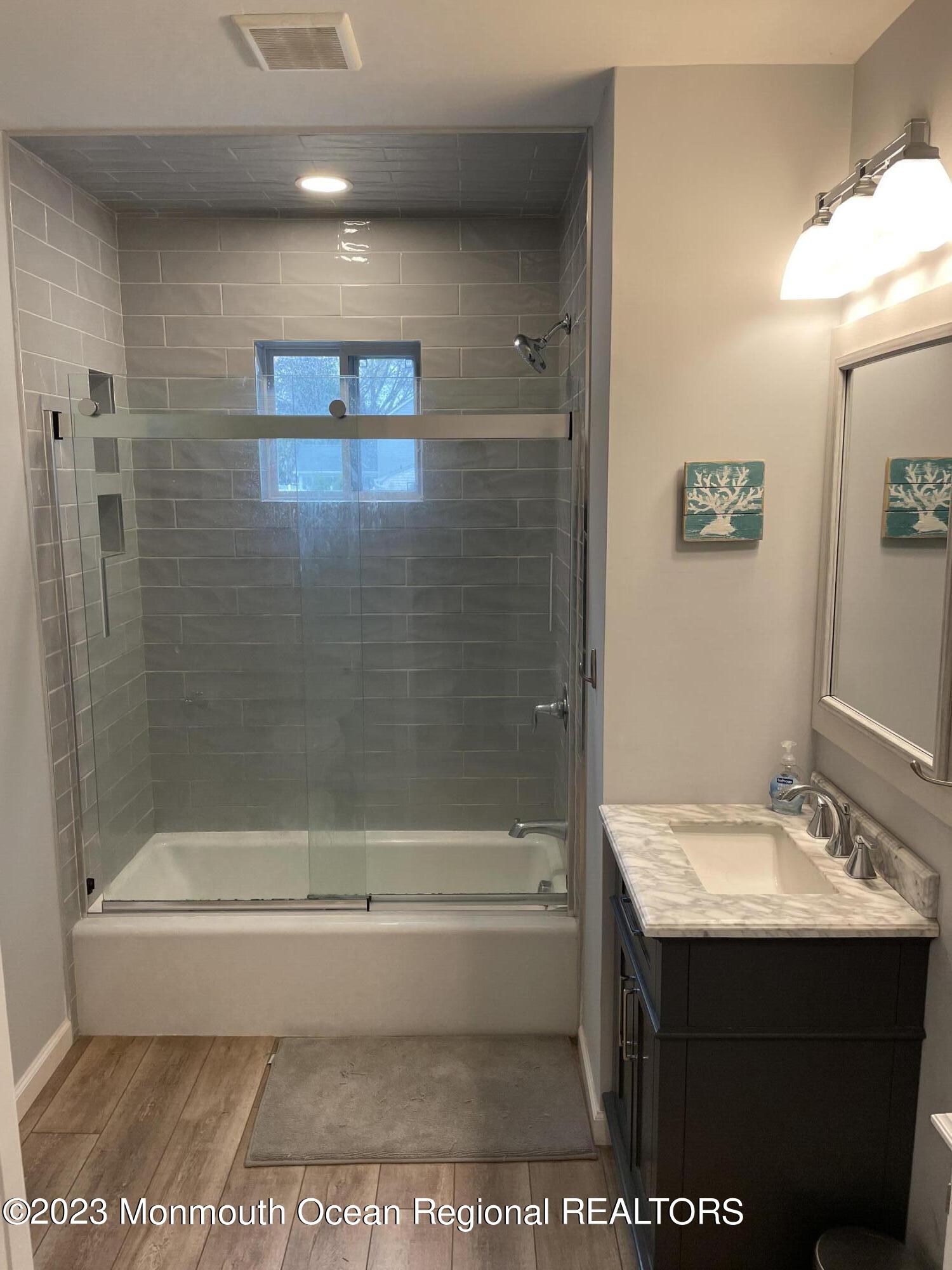 1118 Narrumson Road