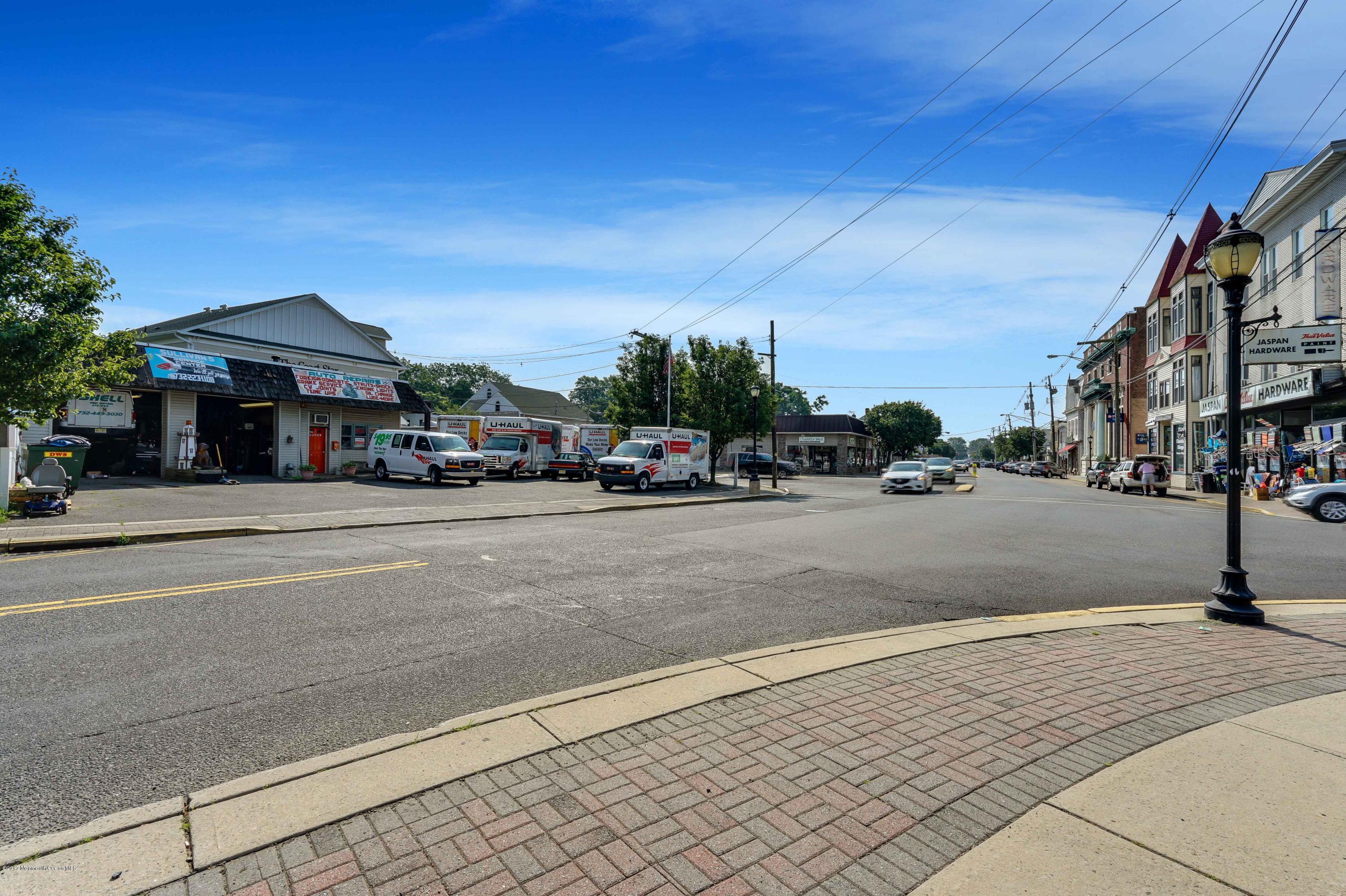86 Main Street