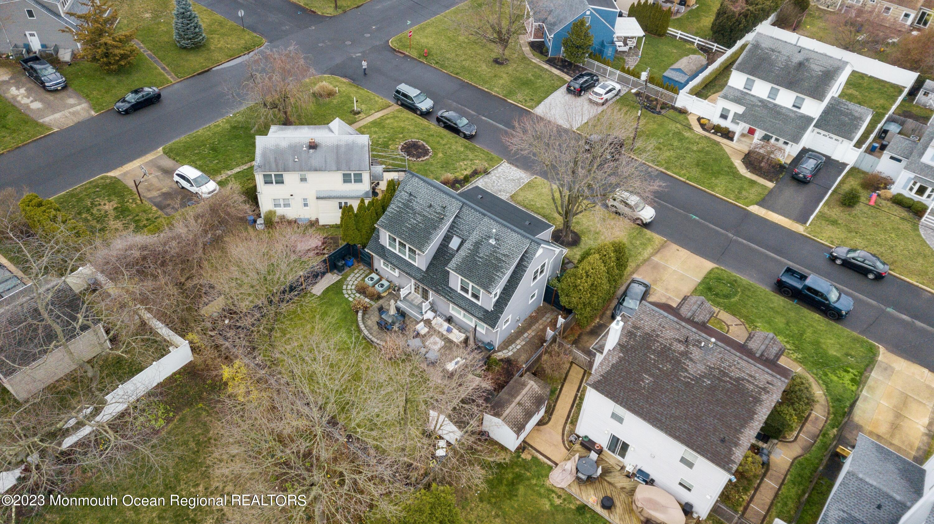 815 Woodcrest Drive