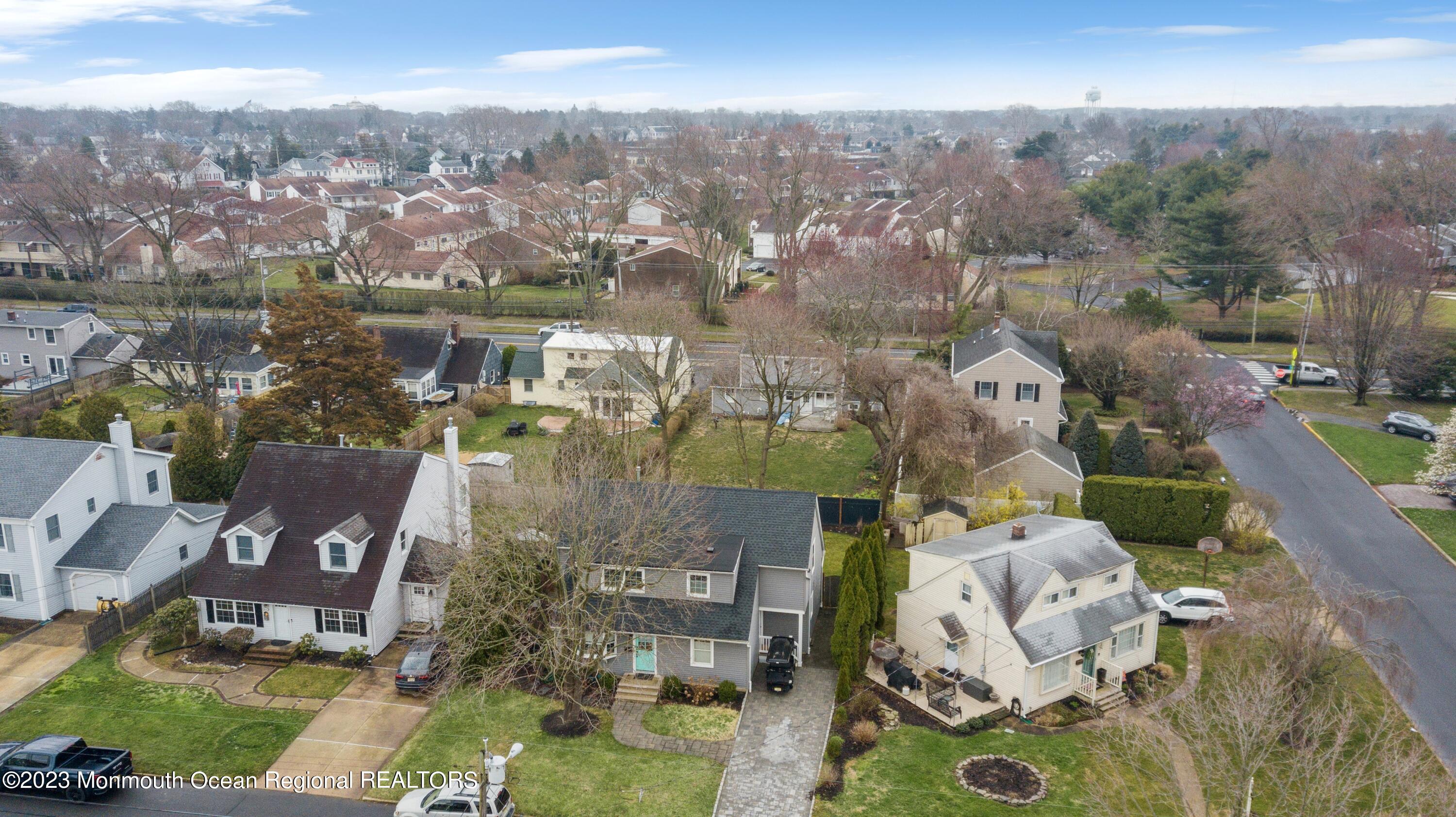 815 Woodcrest Drive