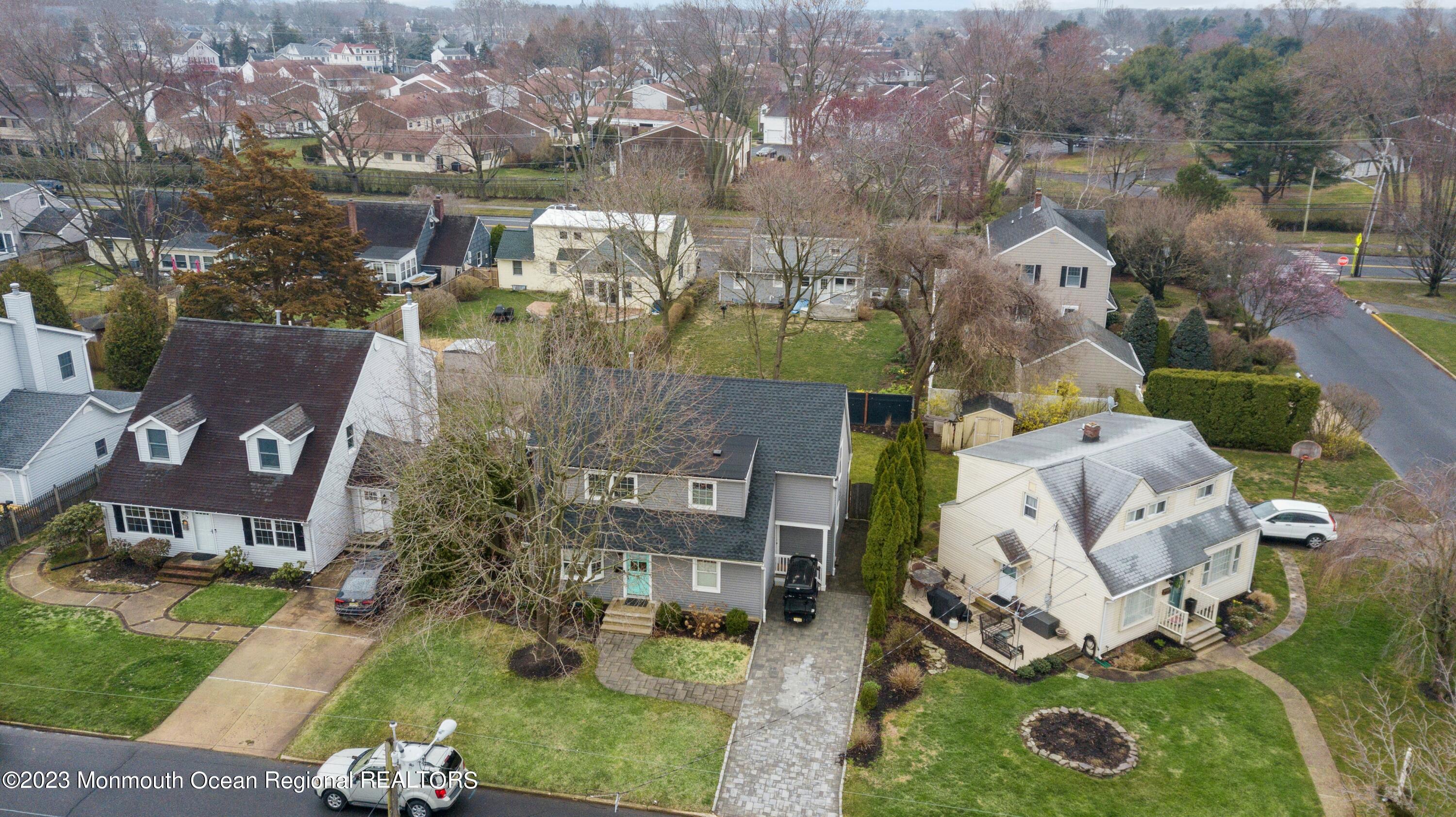 815 Woodcrest Drive