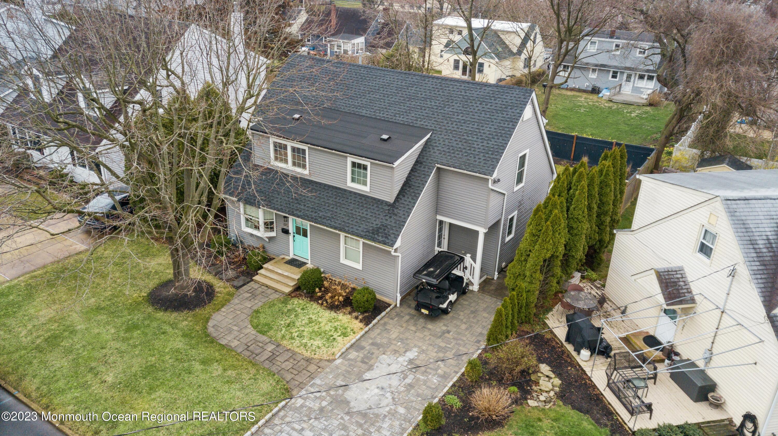 815 Woodcrest Drive