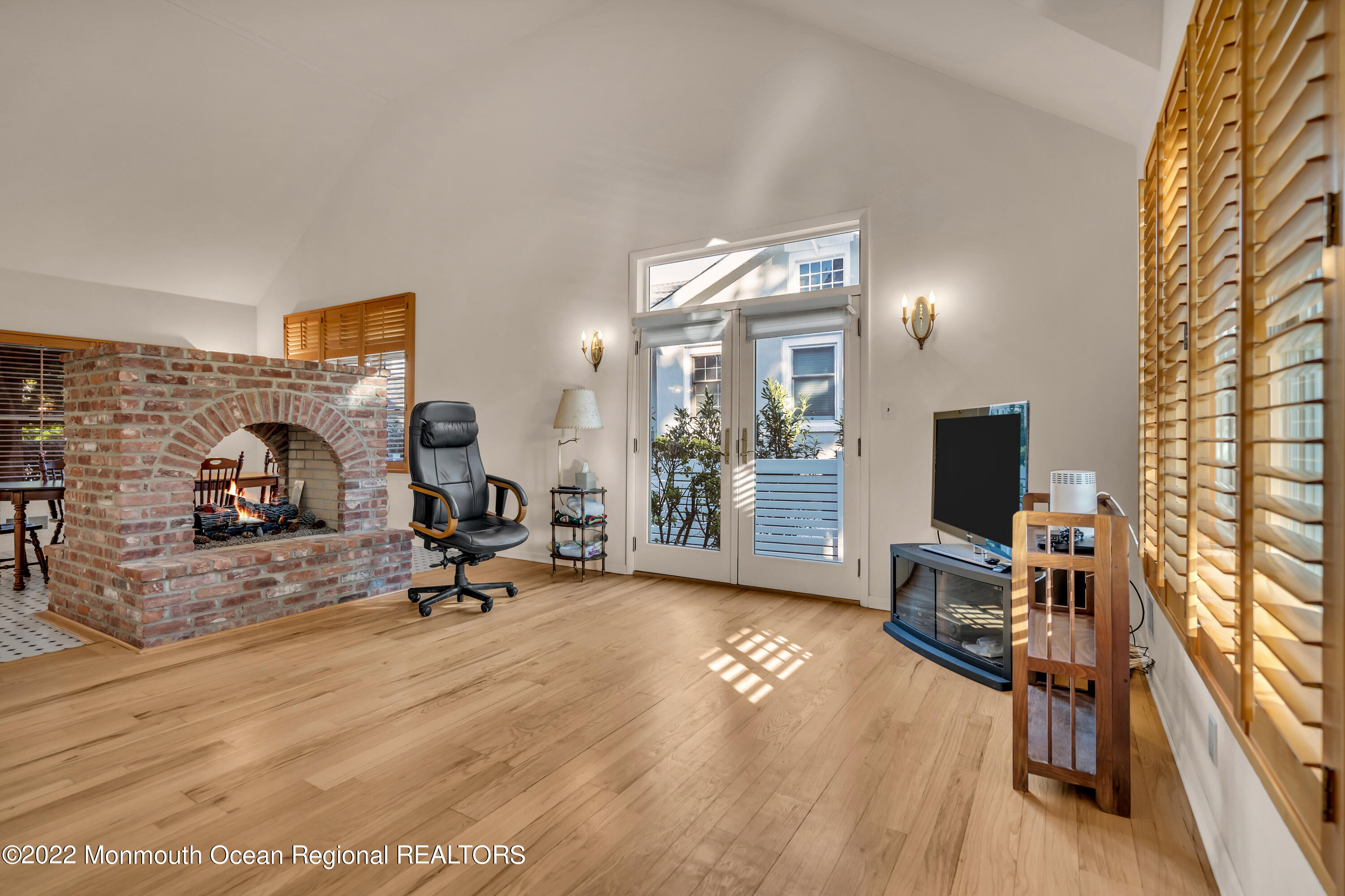 1807 3rd Avenue