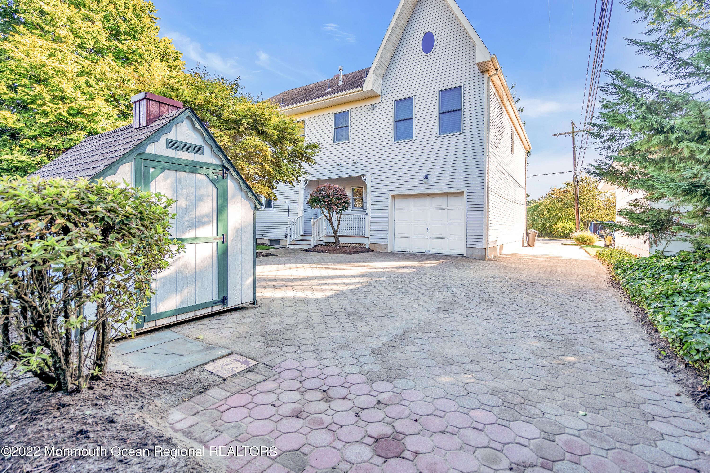 1807 3rd Avenue