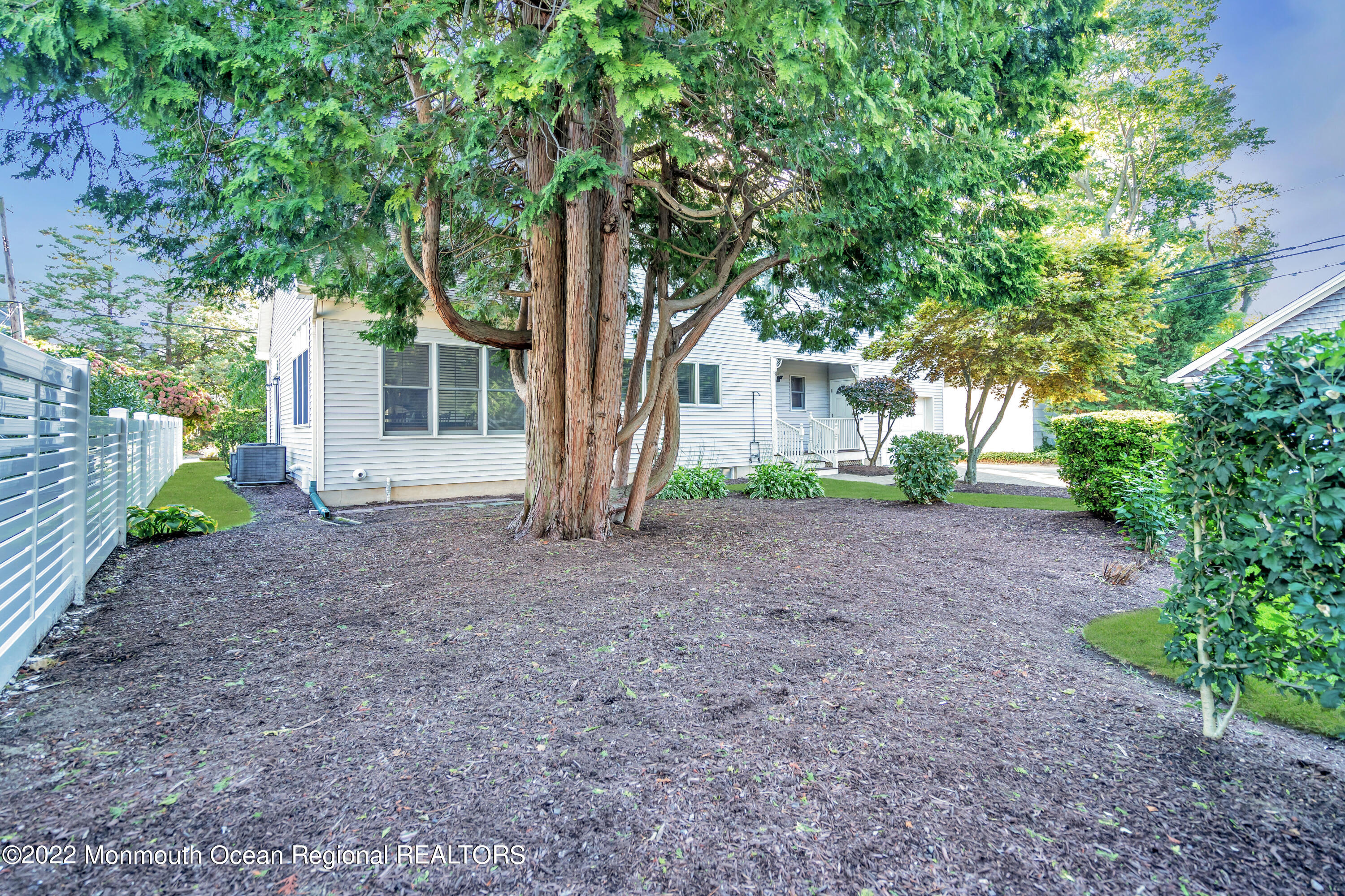 1807 3rd Avenue