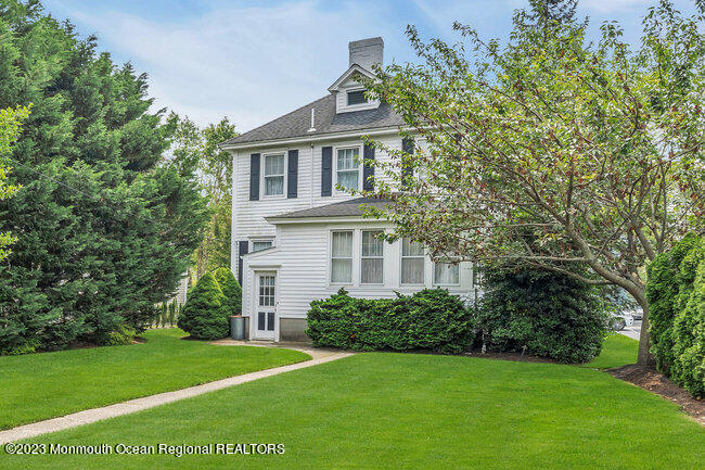 220 Ludlow Avenue