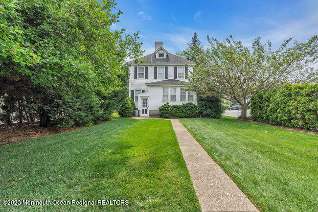 220 Ludlow Avenue