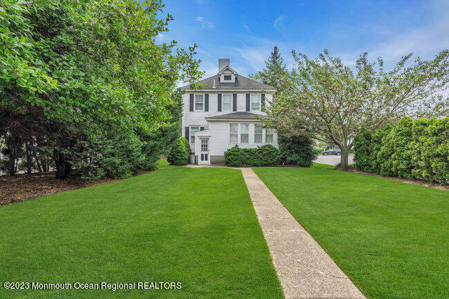 220 Ludlow Avenue