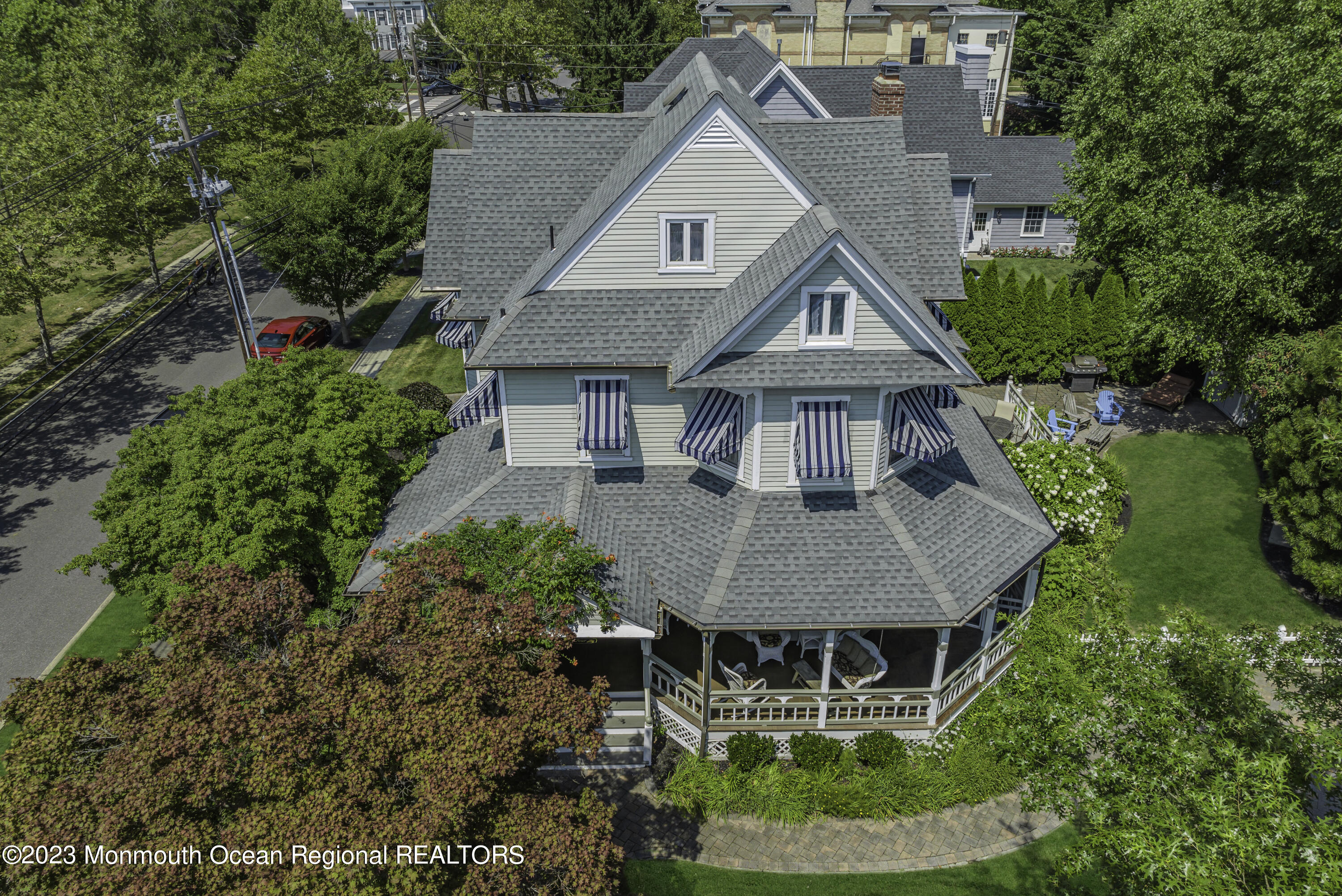 424 Mercer Avenue