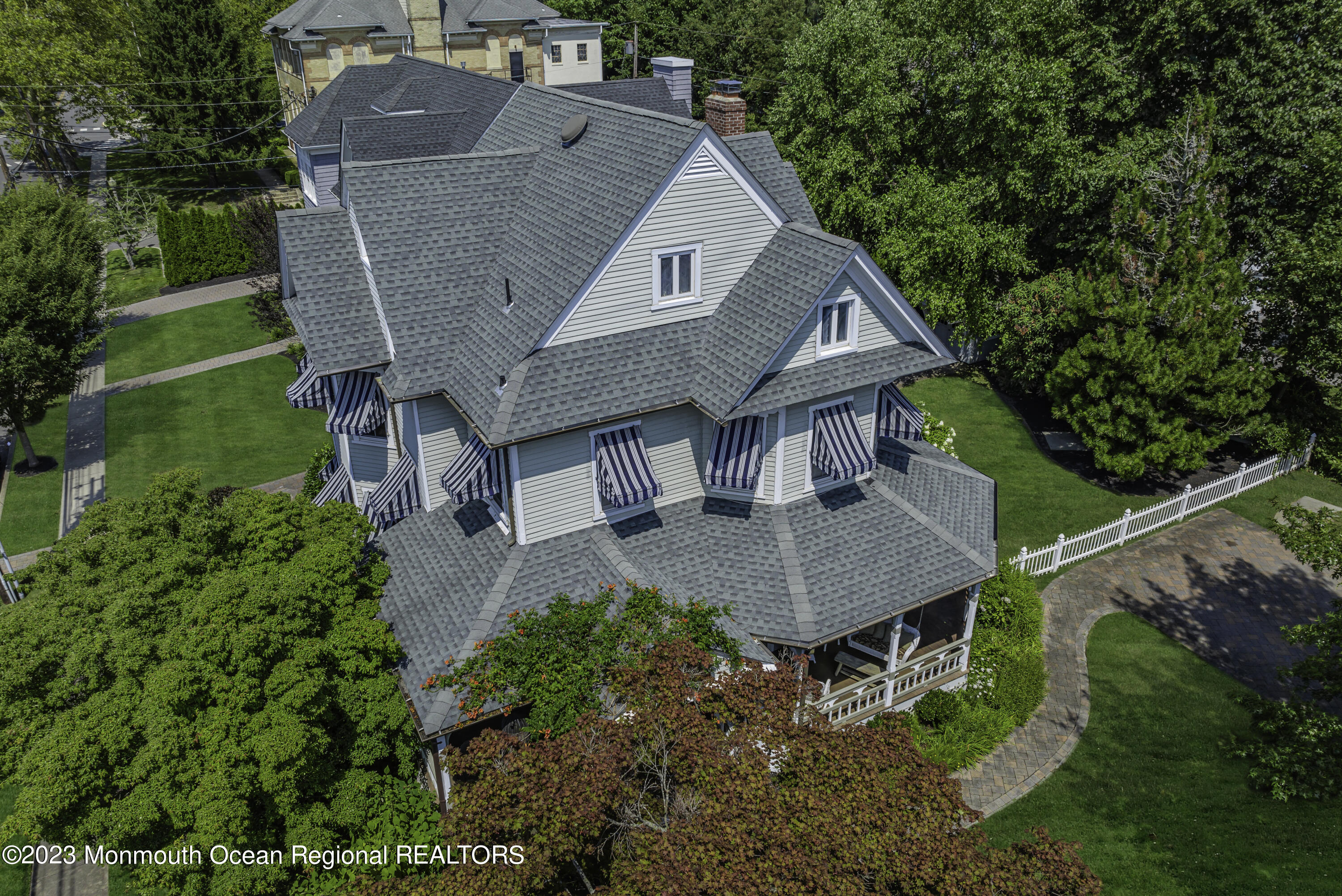 424 Mercer Avenue