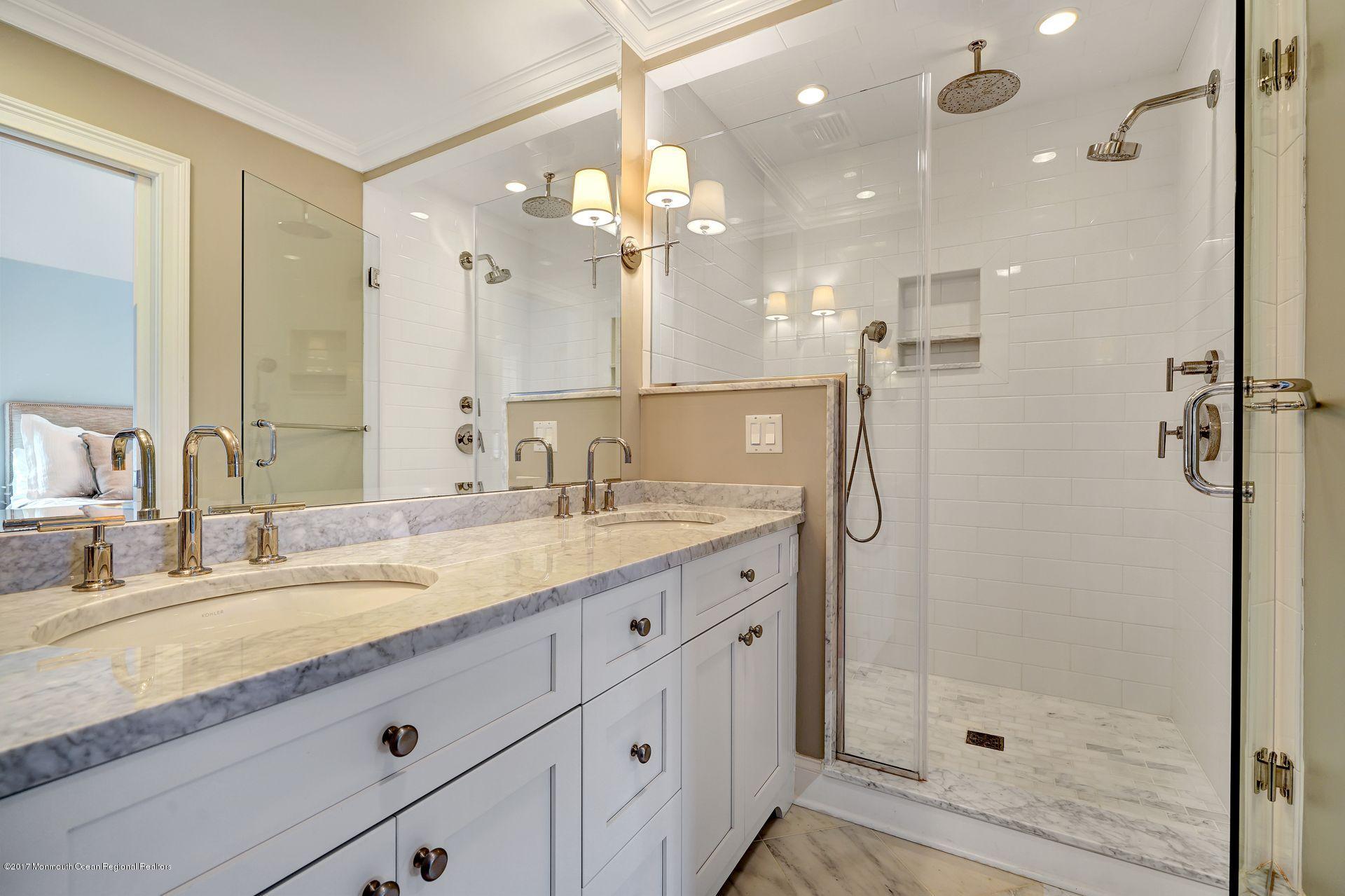 401 Monmouth Avenue Unit: SUMMER