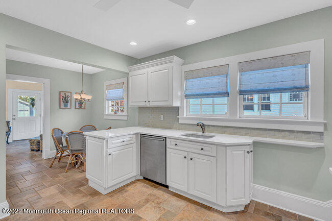 1405 4th Avenue Unit: SUMMER WEEKLY