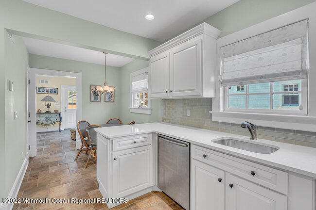 1405 4th Avenue Unit: SUMMER WEEKLY