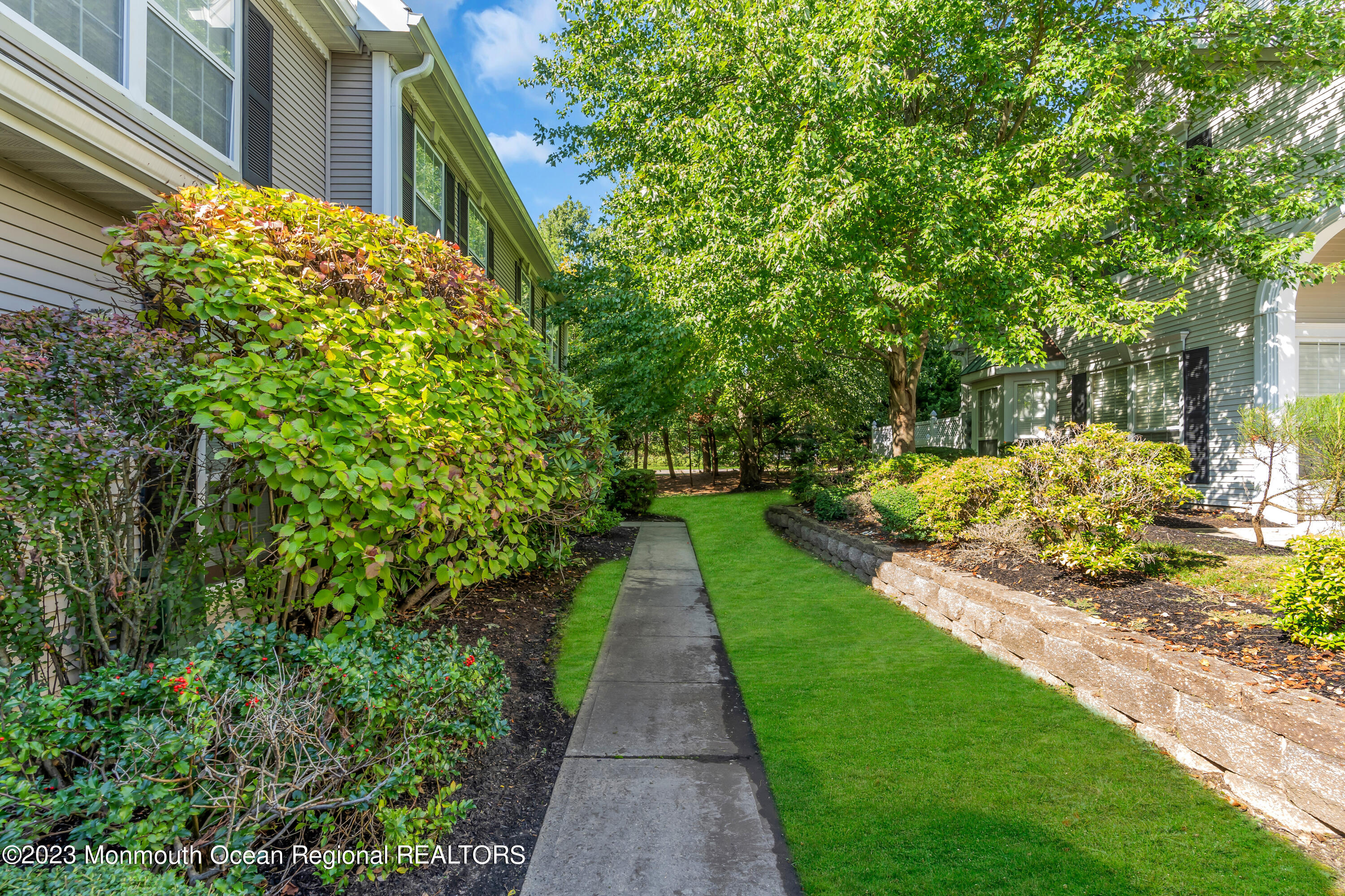 136 S Manor Court Unit: 1360