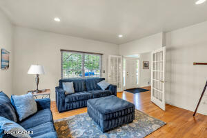 206 Pointe Drive Unit: SUMMER WEEKLY