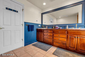 206 Pointe Drive Unit: SUMMER WEEKLY
