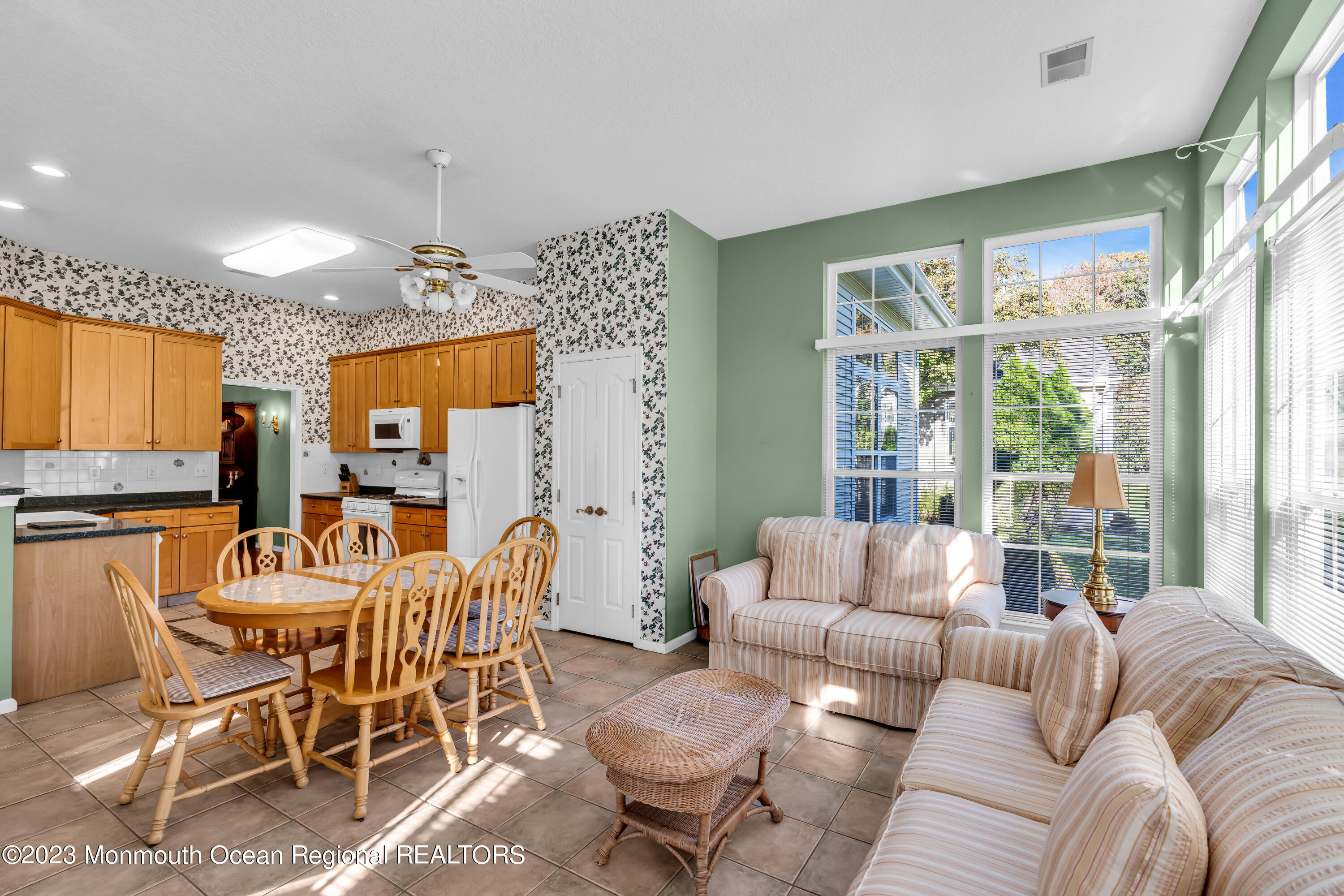 2590 Collier Road
