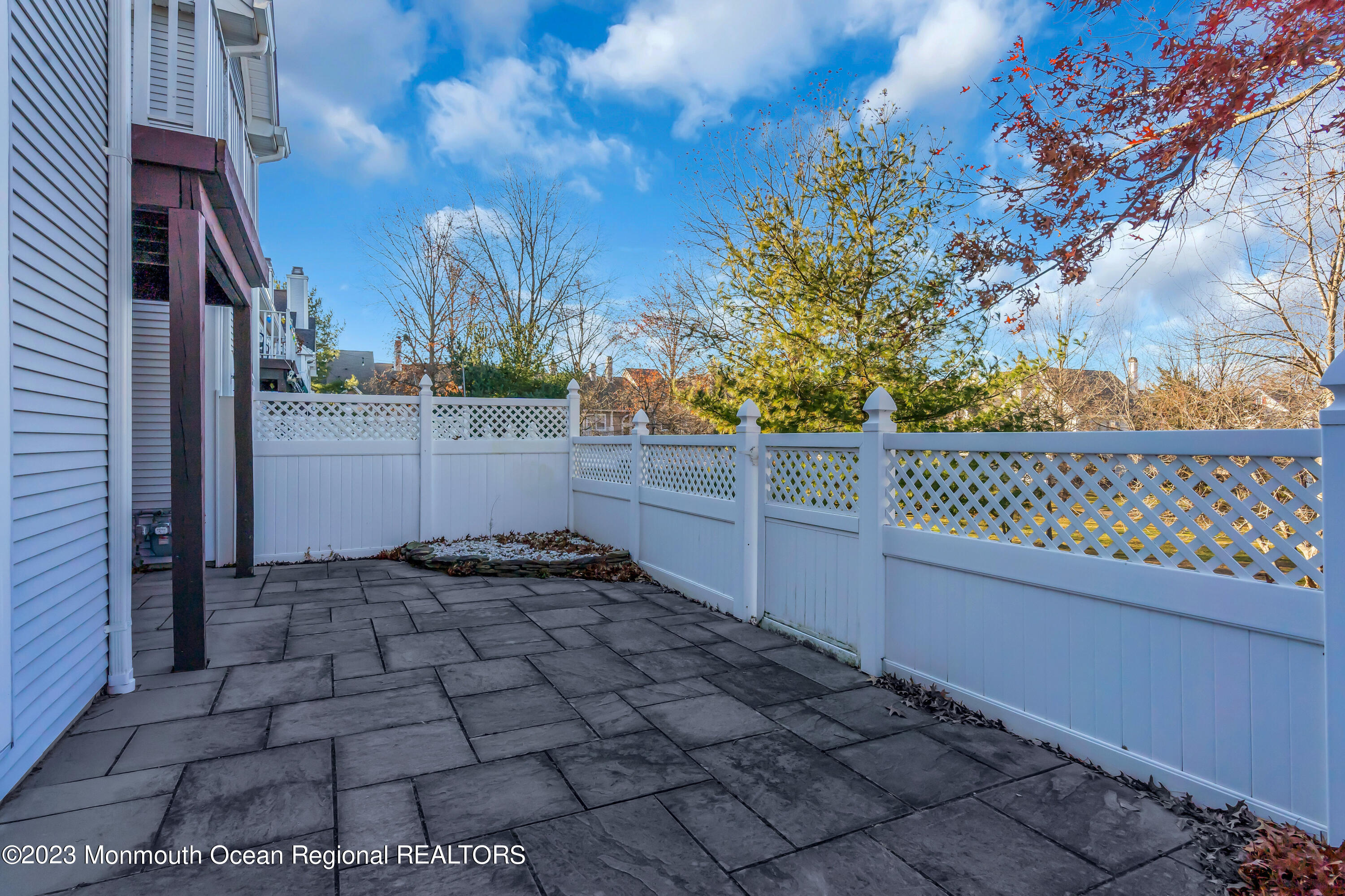 26 S Manor Court