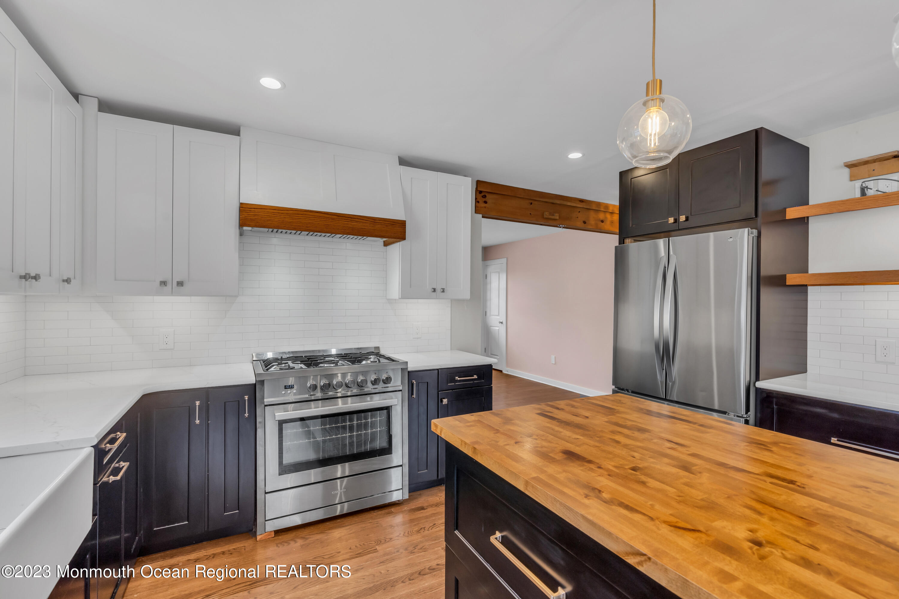 2555 Algonkin Trail