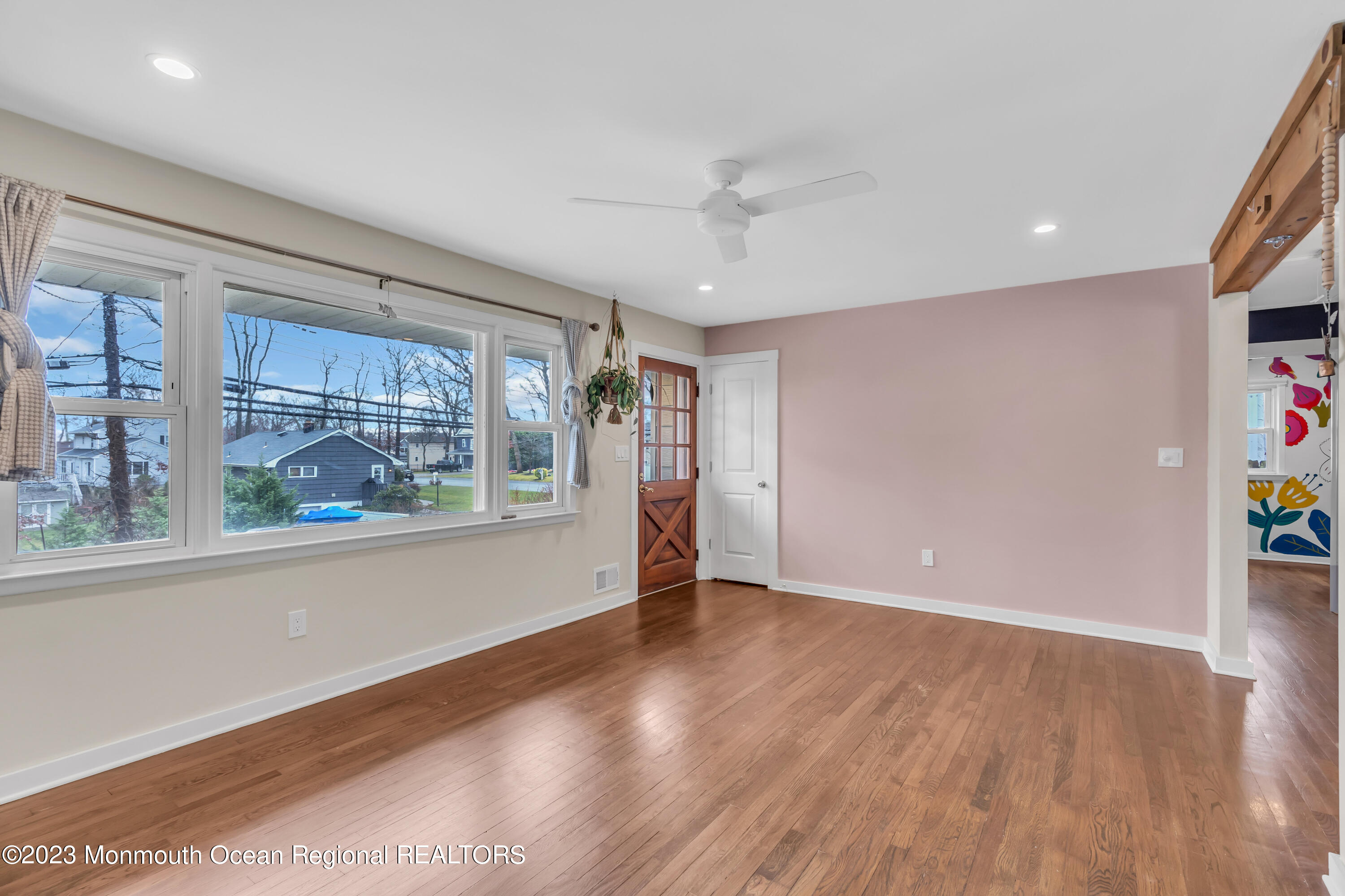 2555 Algonkin Trail