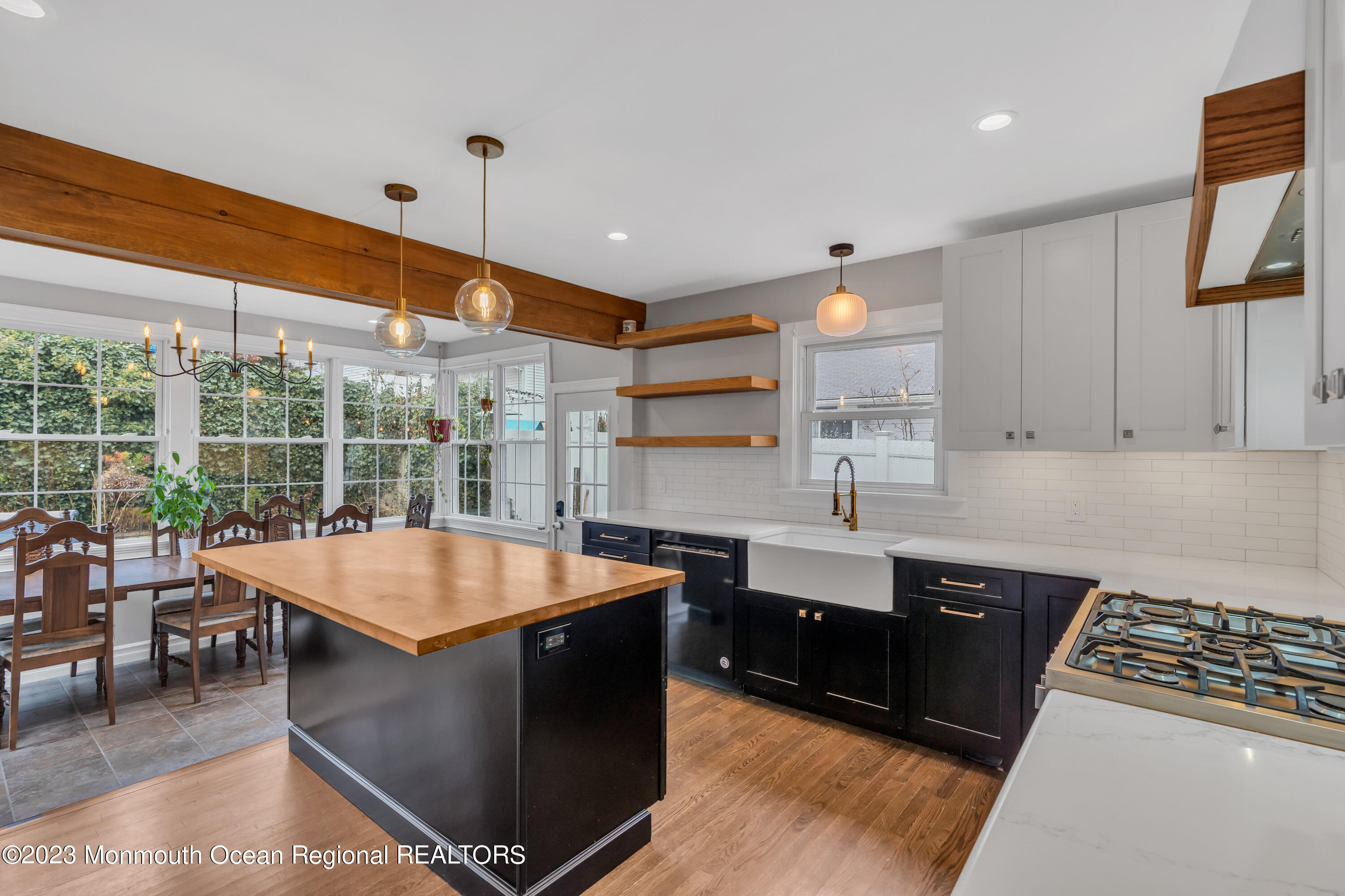2555 Algonkin Trail