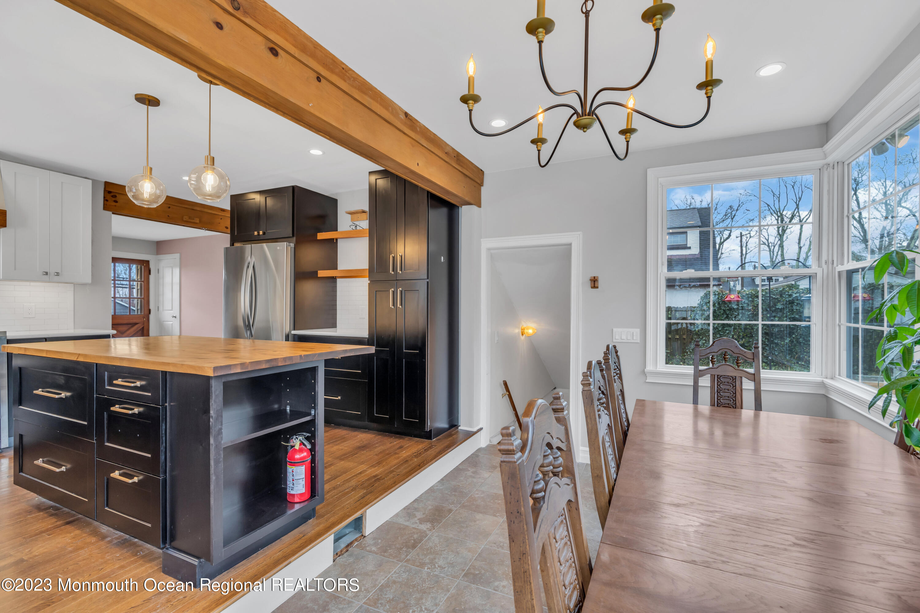 2555 Algonkin Trail
