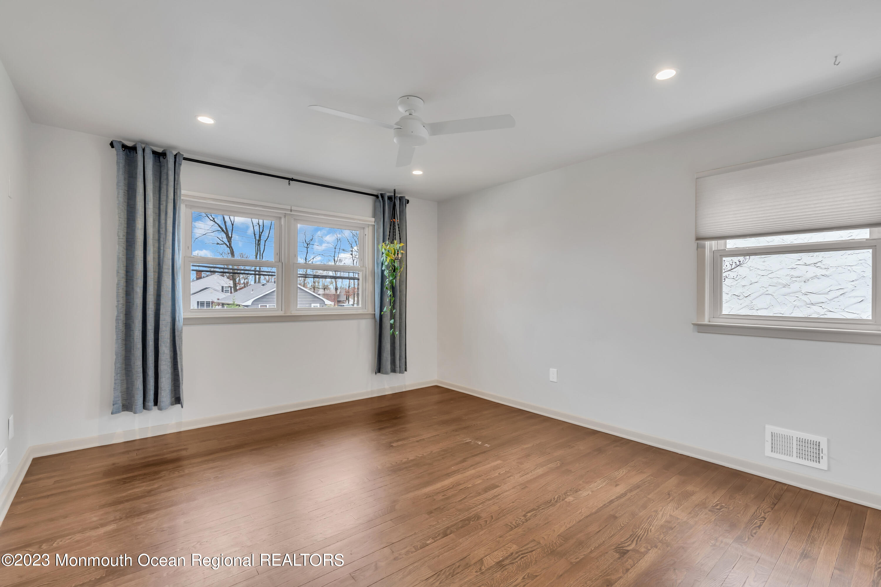 2555 Algonkin Trail
