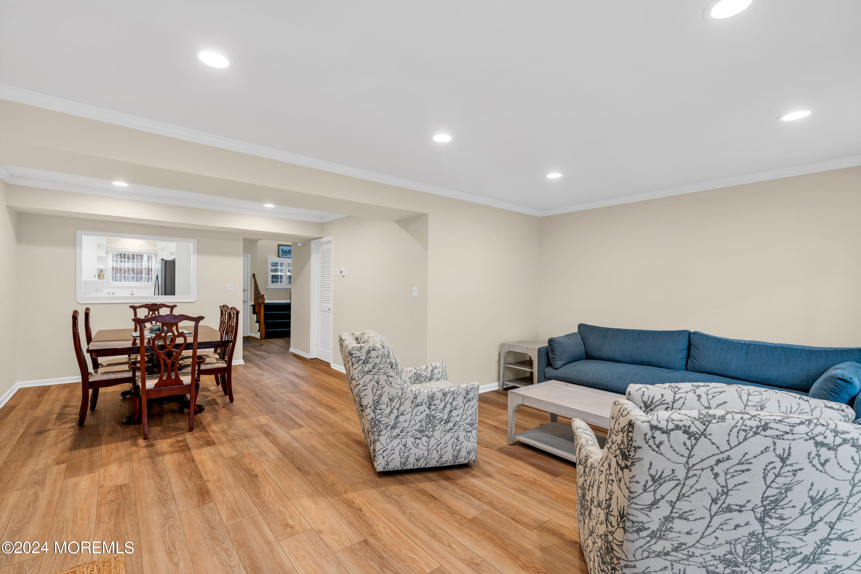 8 Oak Court