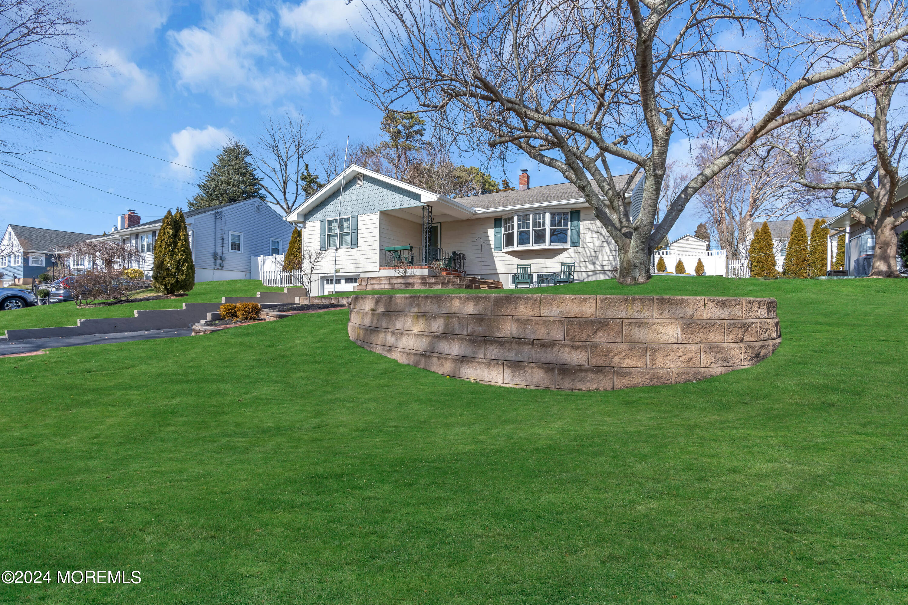 1120 Mohegan Road