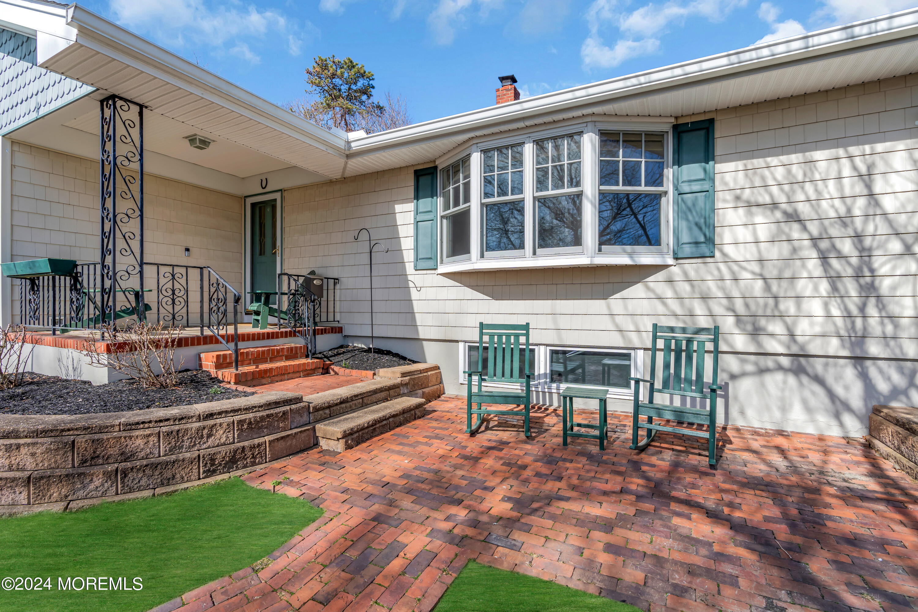 1120 Mohegan Road