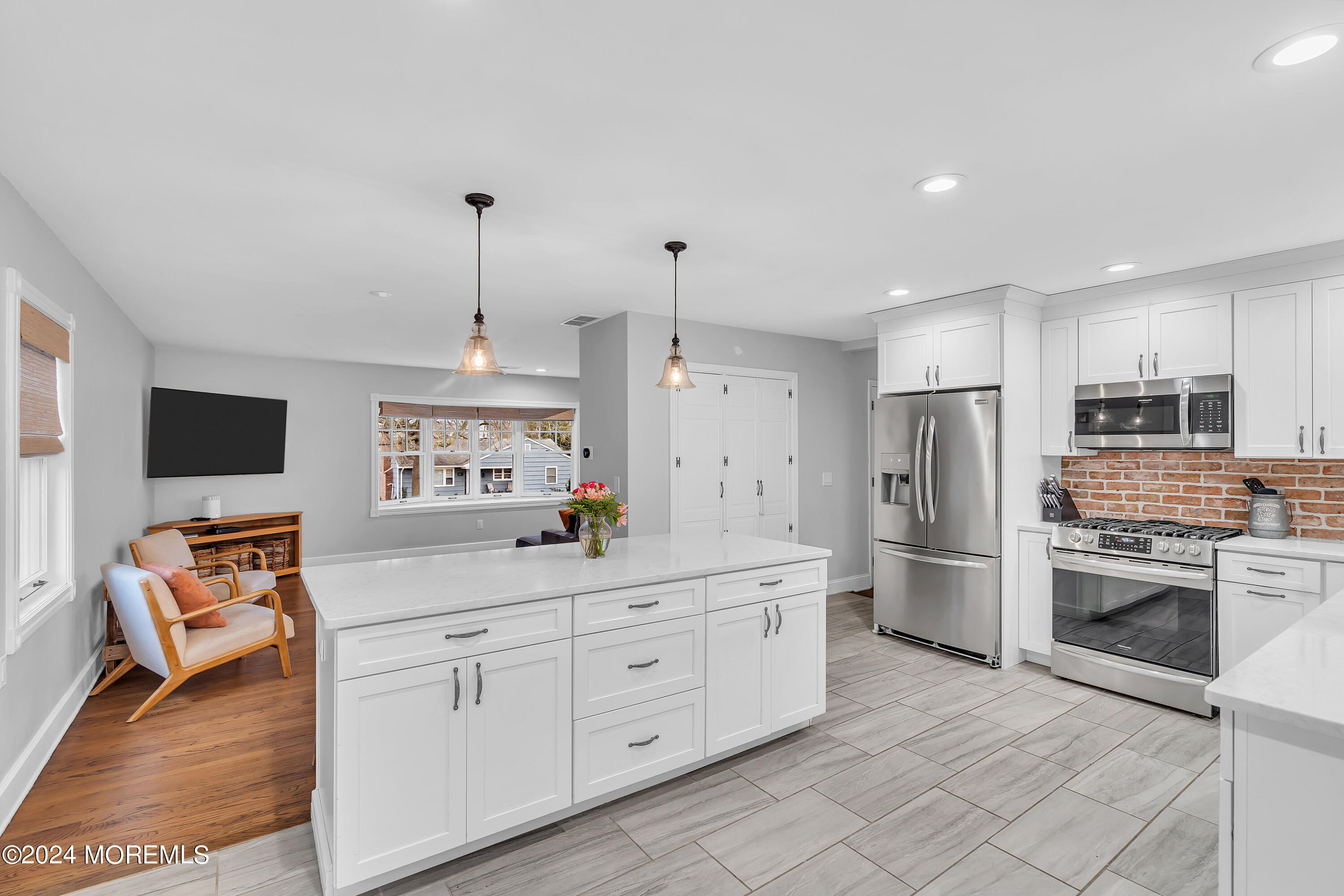 1120 Mohegan Road