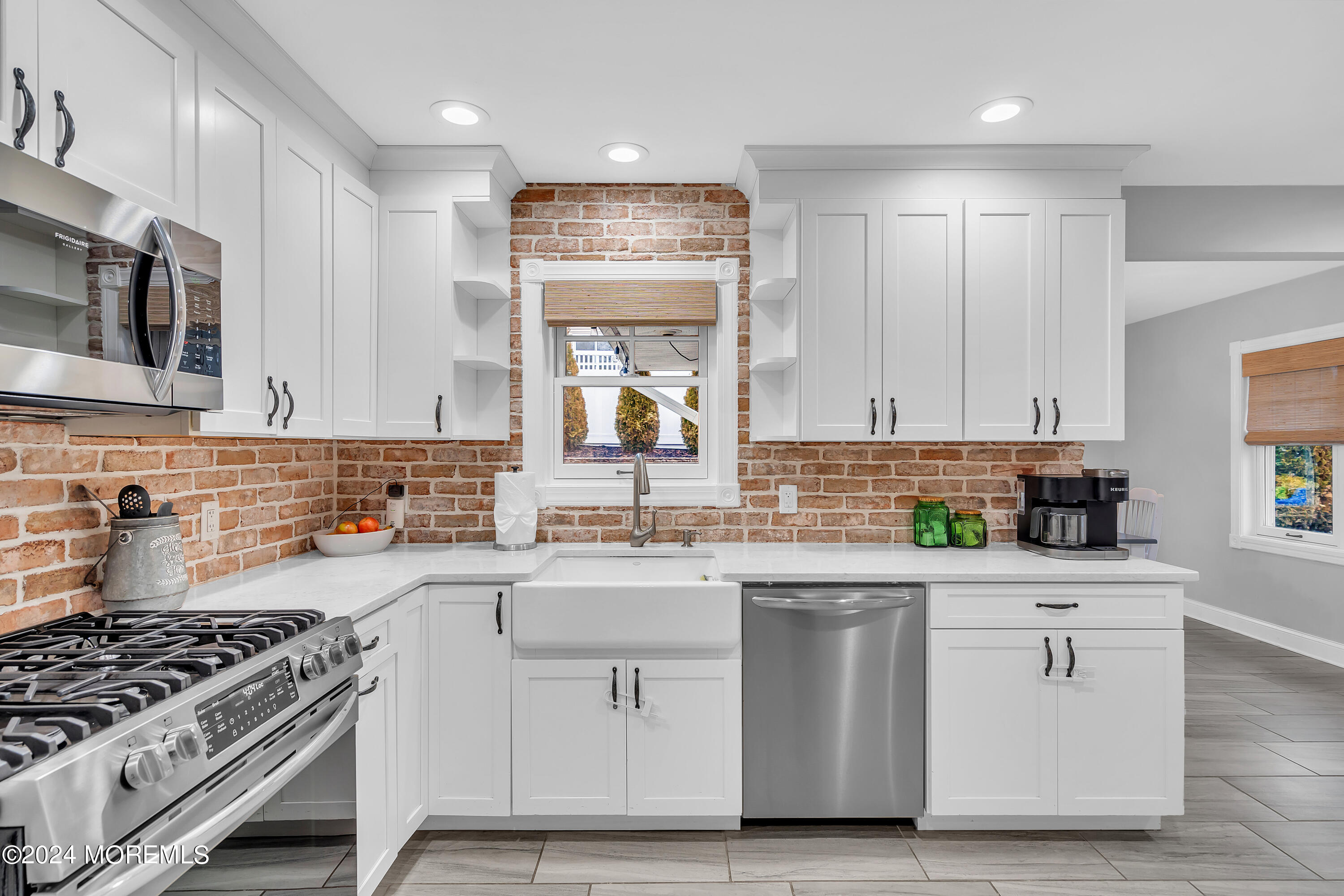 1120 Mohegan Road