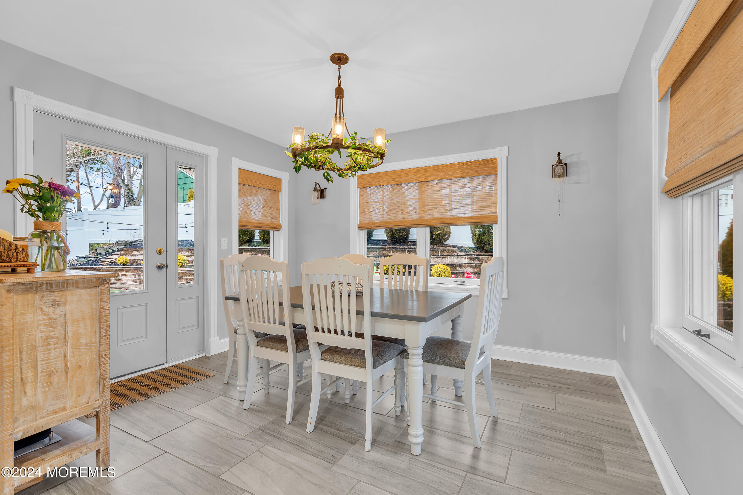 1120 Mohegan Road