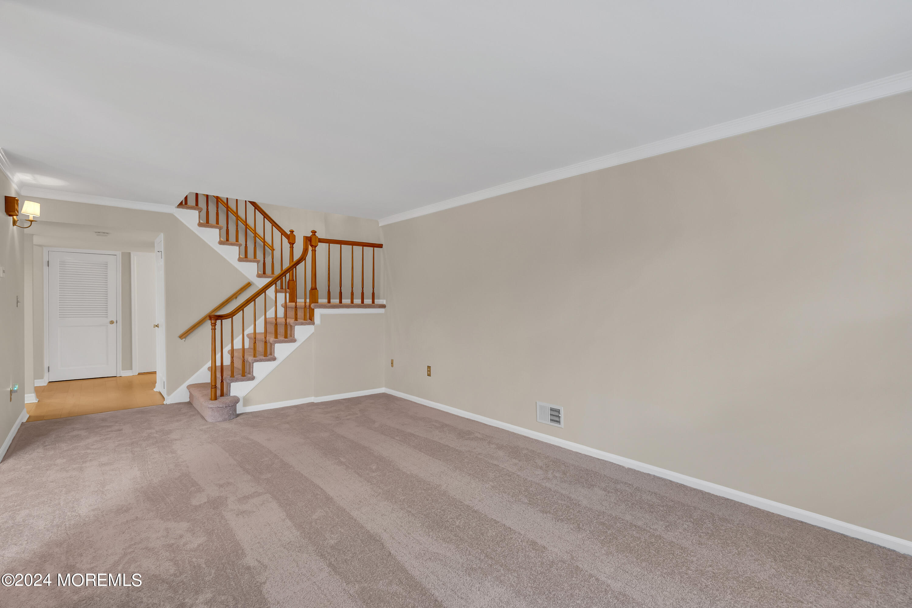 32 Apple Drive