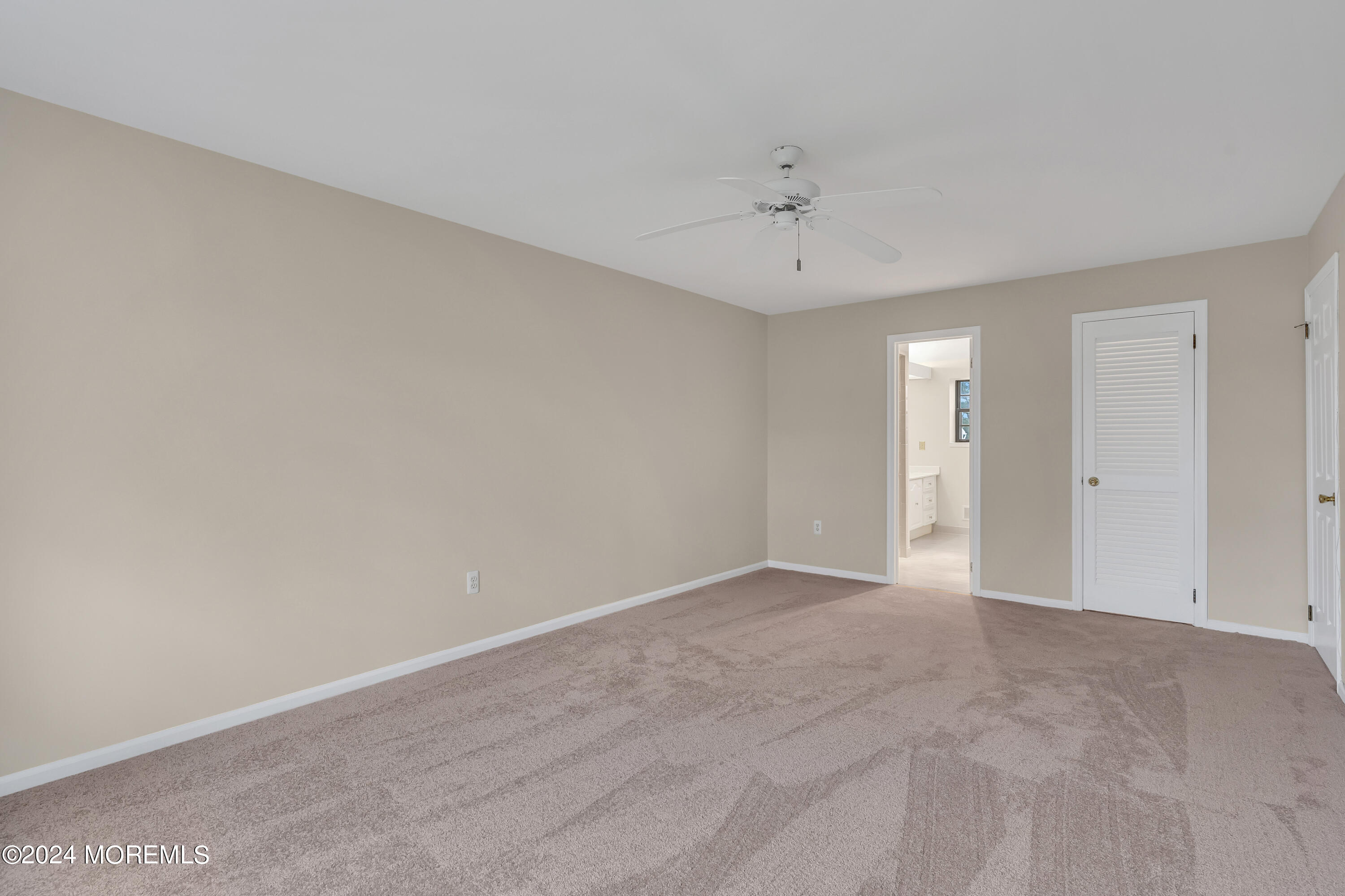 32 Apple Drive
