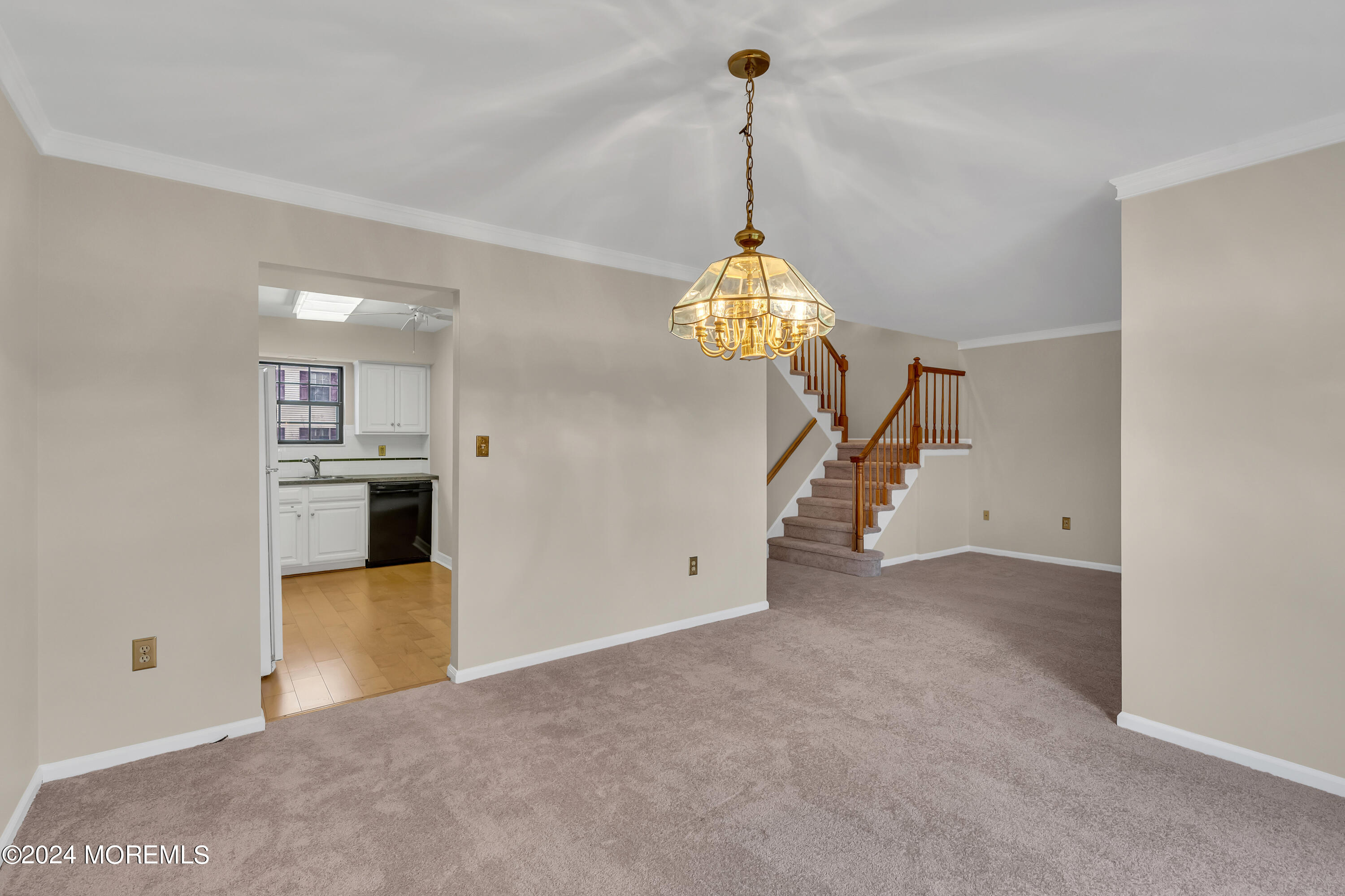 32 Apple Drive