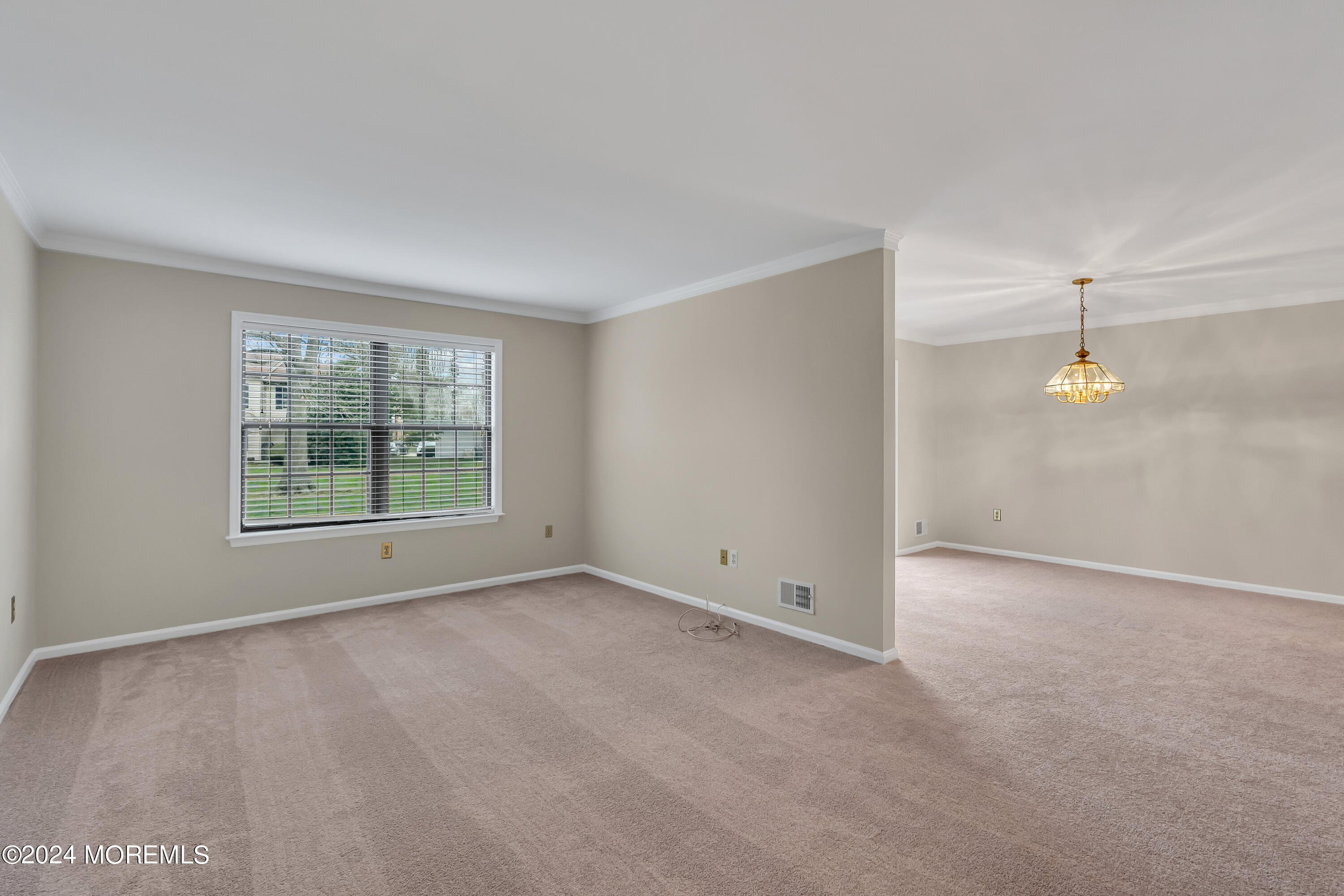 32 Apple Drive