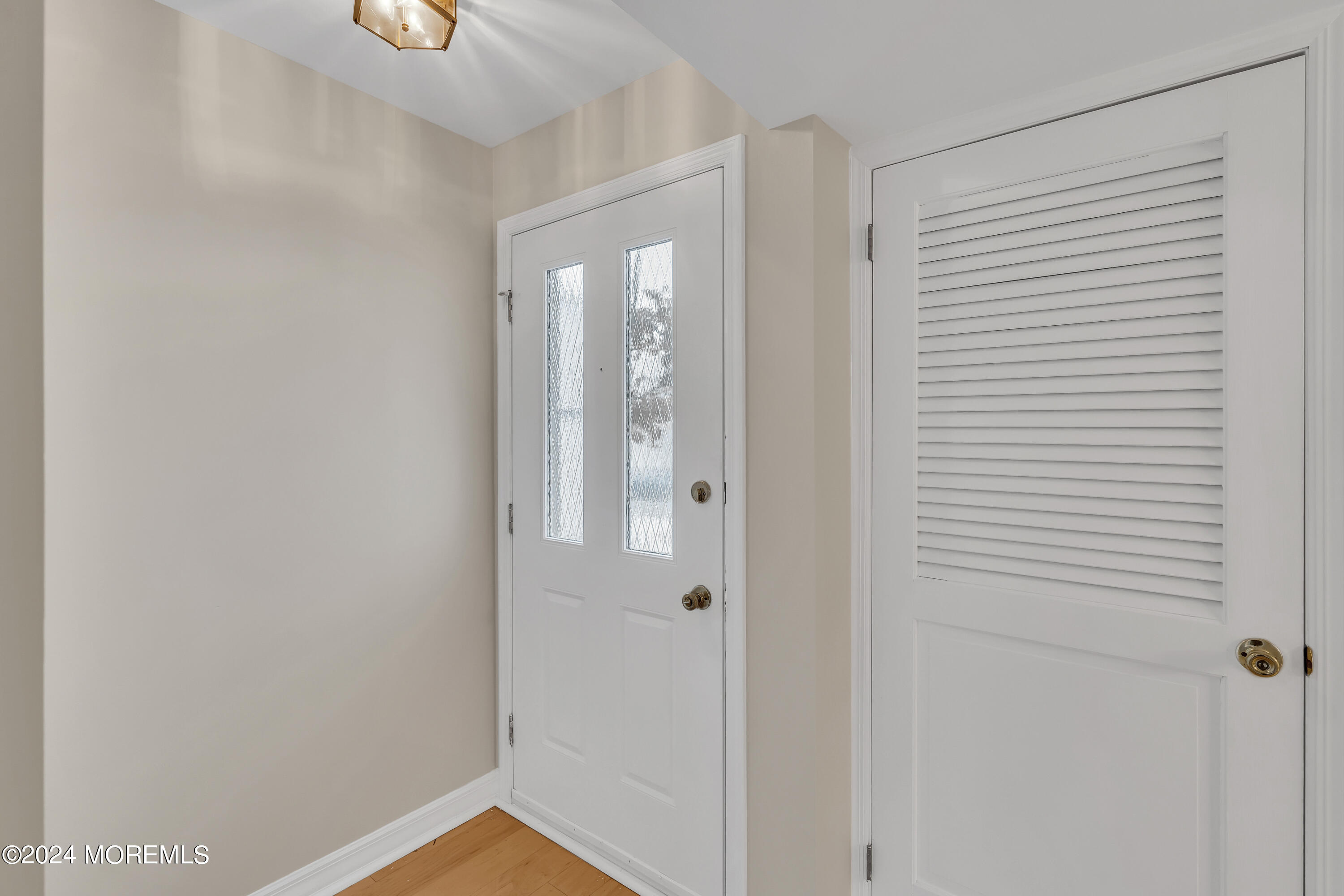 32 Apple Drive