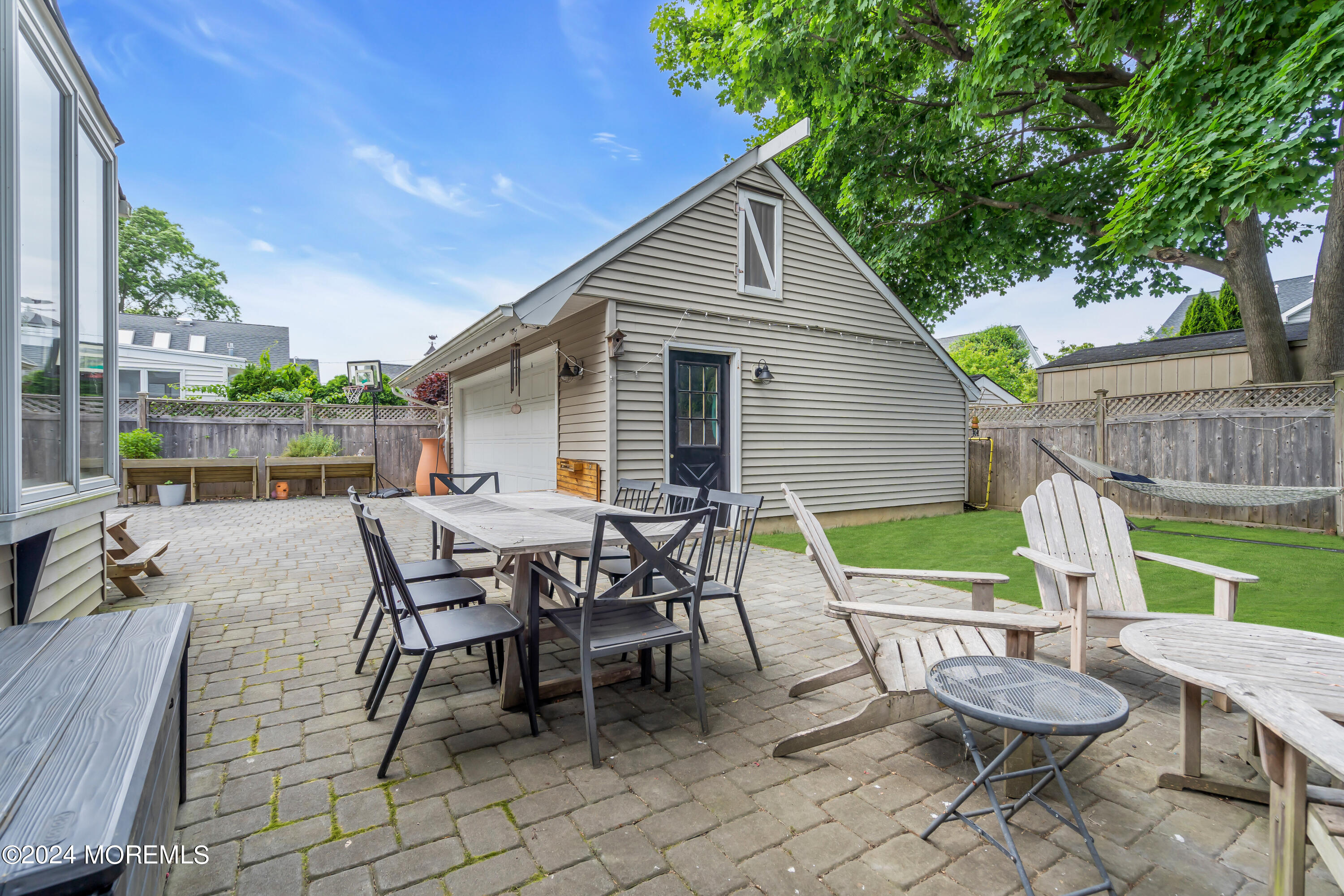 42 Lakewood Road