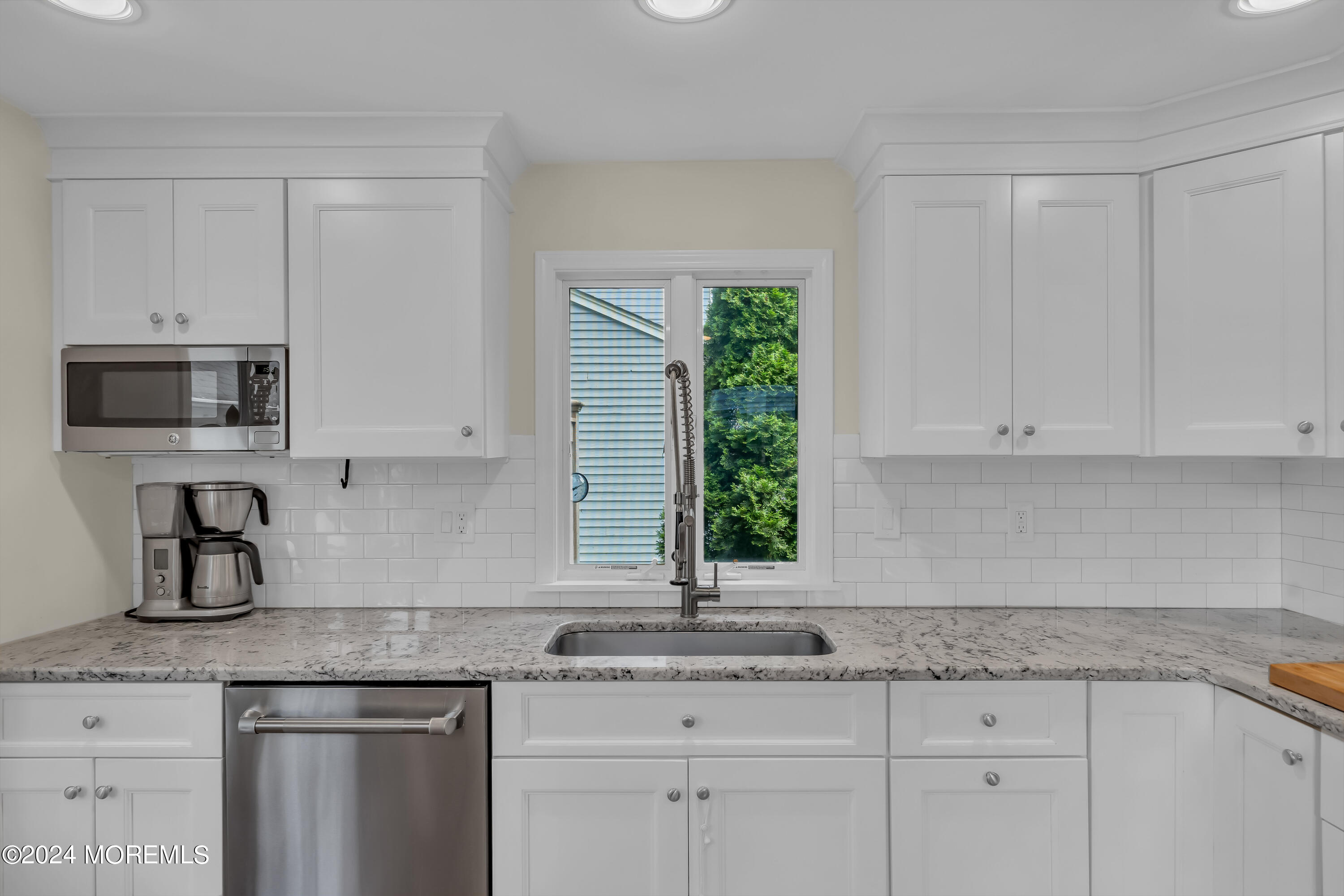 42 Lakewood Road