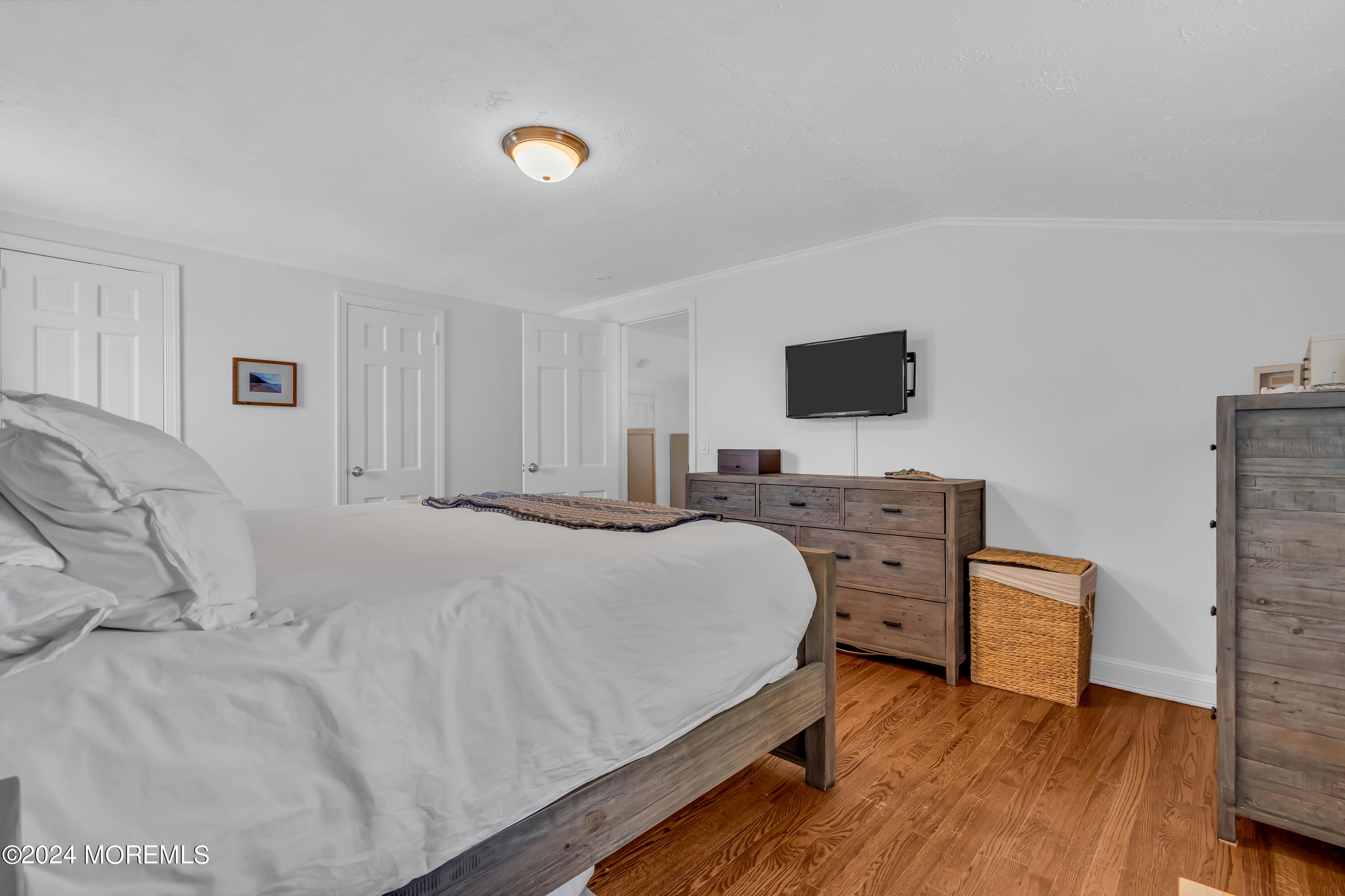 42 Lakewood Road