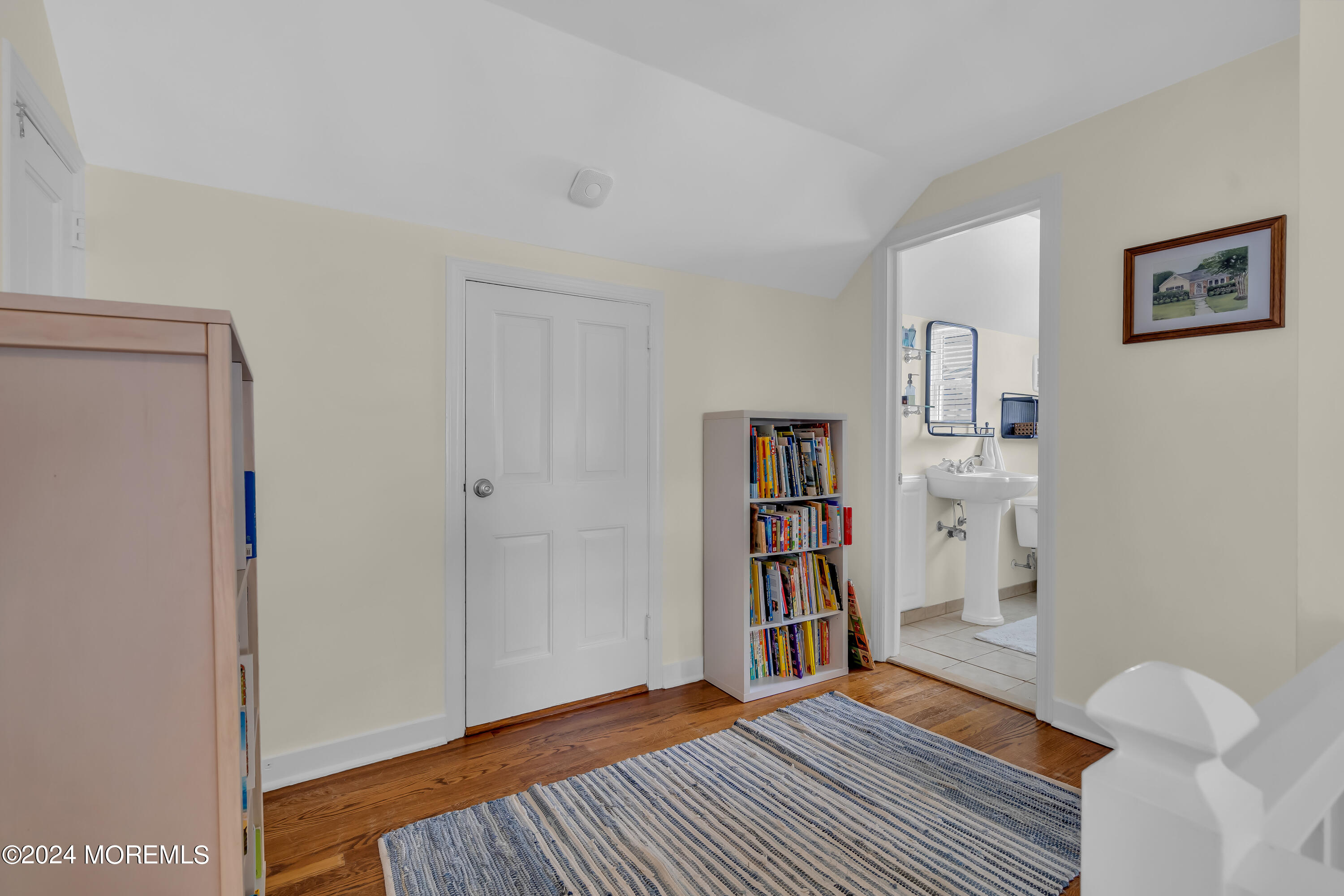 42 Lakewood Road