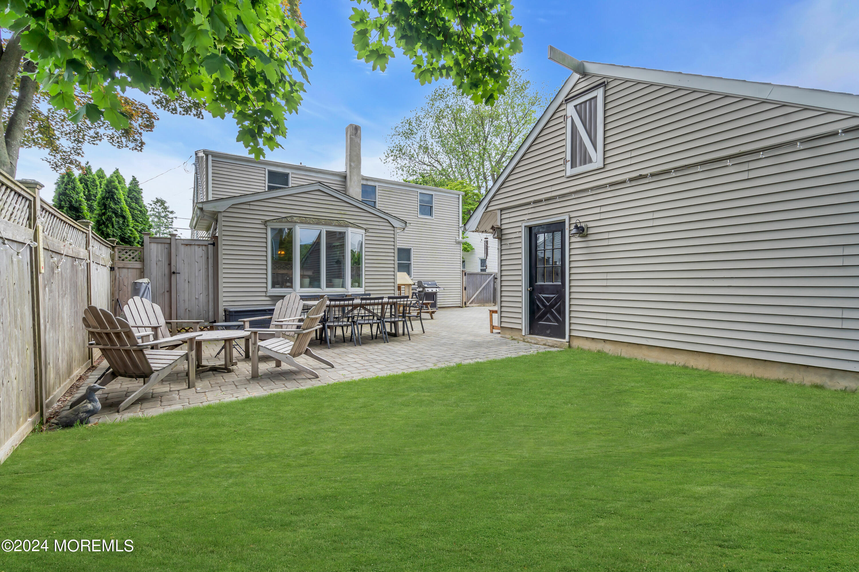 42 Lakewood Road